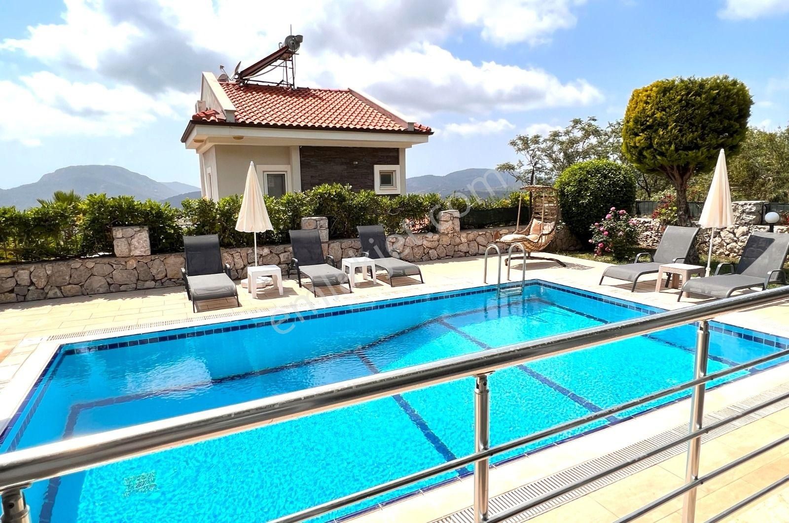 Ovacık'ta Dayalı Döşeli Havuzlu Kiralık Müstakil Villa - Görsel 14