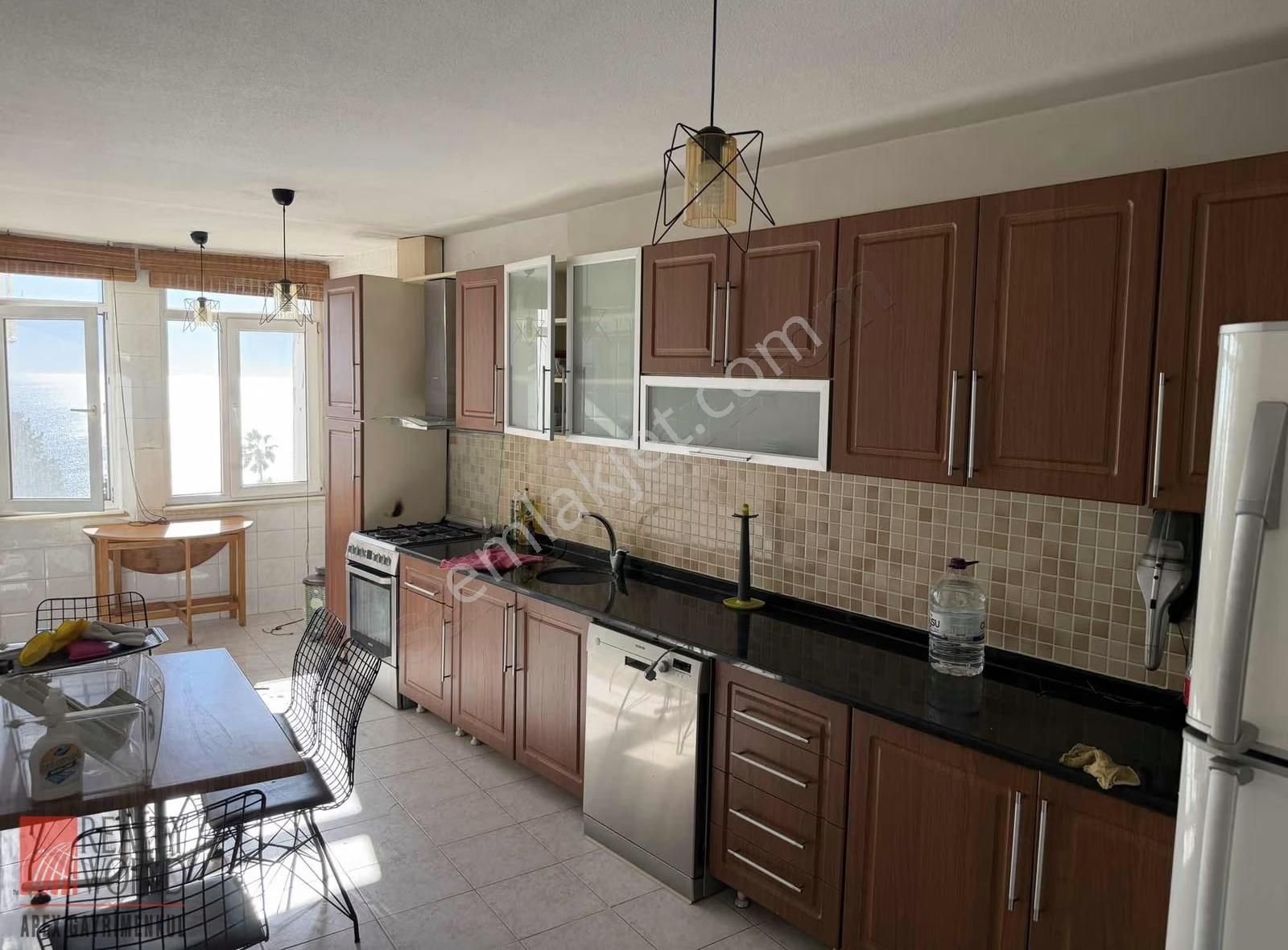Konyaaltı Caddesi Full Deniz Ve Kaleiçi Manzaralı Eşyalı Kiralık - Görsel 7