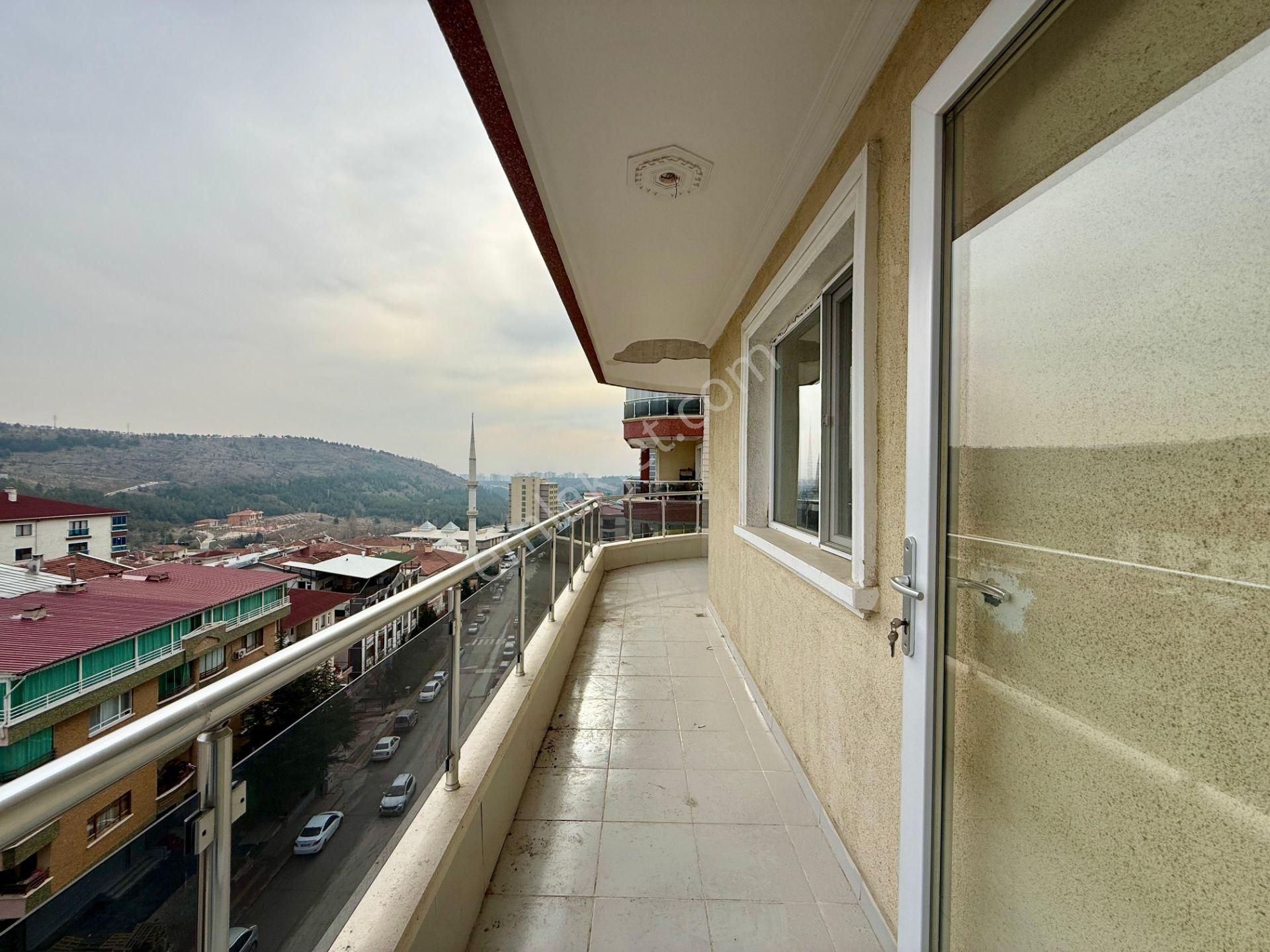 Kalecik Emlak'tan Site İçerisinde Merkezi Sistem Teras Balkonlu 3+1 - Görsel 23