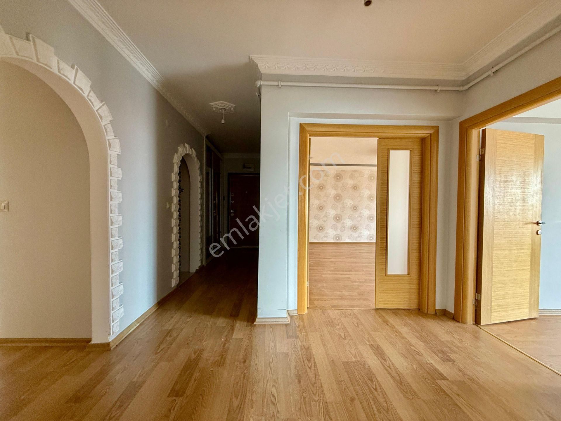 Kalecik Emlak'tan Site İçerisinde Merkezi Sistem Teras Balkonlu 3+1 - Görsel 18