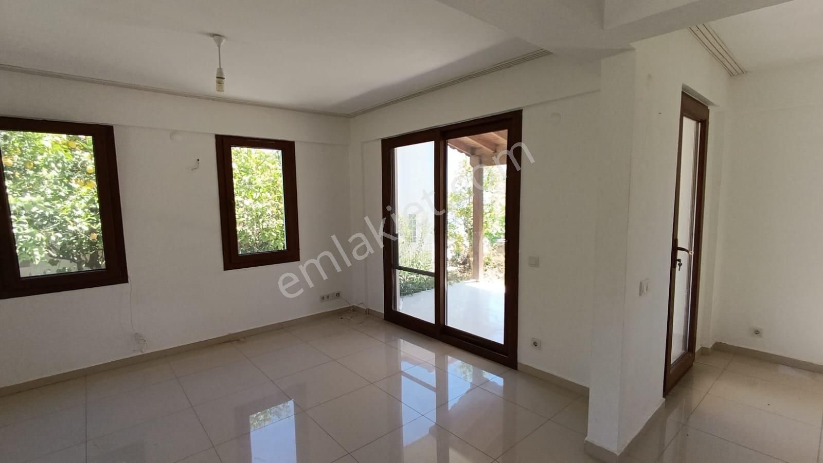 Datça'da Merkezde Kiralık Geniş Bahçeli 2+1 Tam Müstakil Ev - Görsel 14