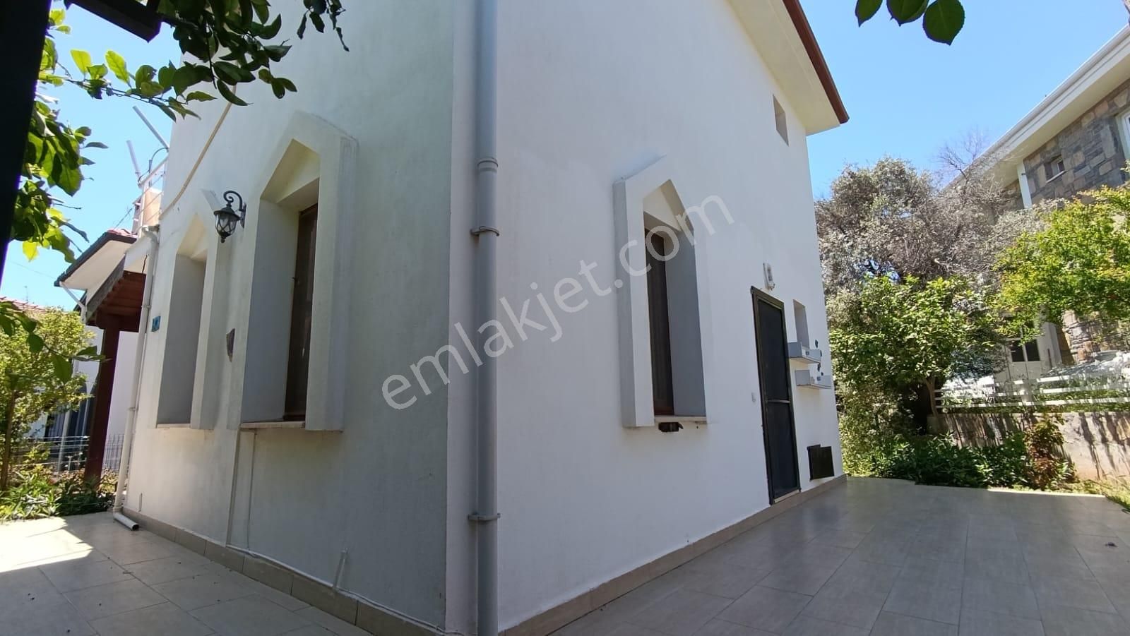 Datça'da Merkezde Kiralık Geniş Bahçeli 2+1 Tam Müstakil Ev - Görsel 8