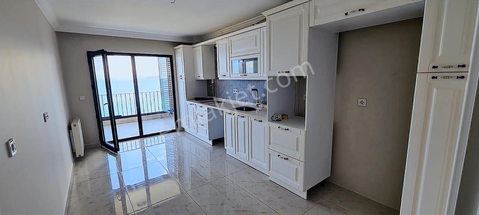 Yalıncak Sahil'de Full Deniz Manzaralı Satılık Lüks Daire - Görsel 19
