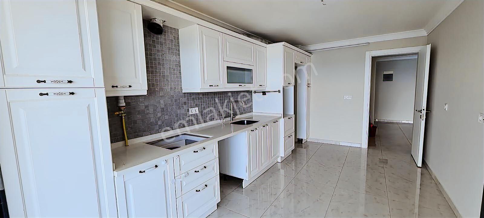 Yalıncak Sahil'de Full Deniz Manzaralı Satılık Lüks Daire - Görsel 28