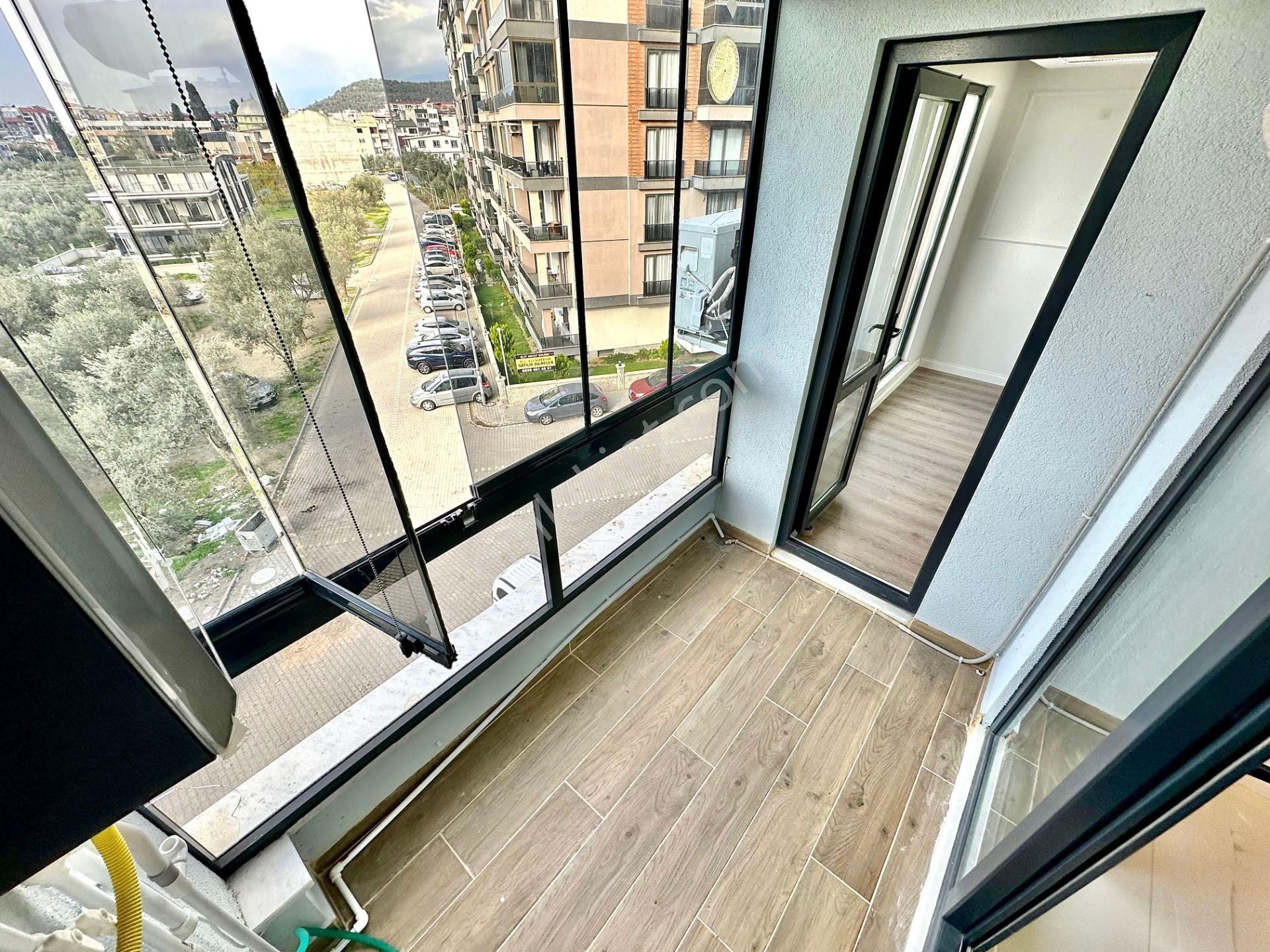 Home And Car'dan Kadıköy'de Manzaralı 2+1 Lüks Satılık Daire - Görsel 9