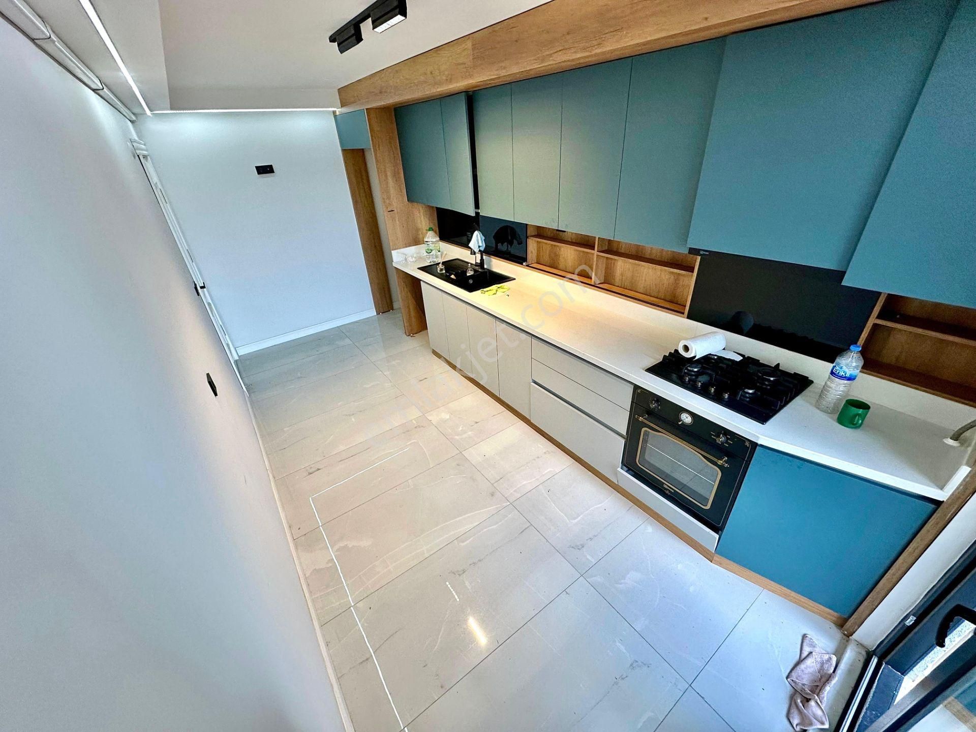 Home And Car'dan Kadıköy'de Manzaralı 2+1 Lüks Satılık Daire - Görsel 3