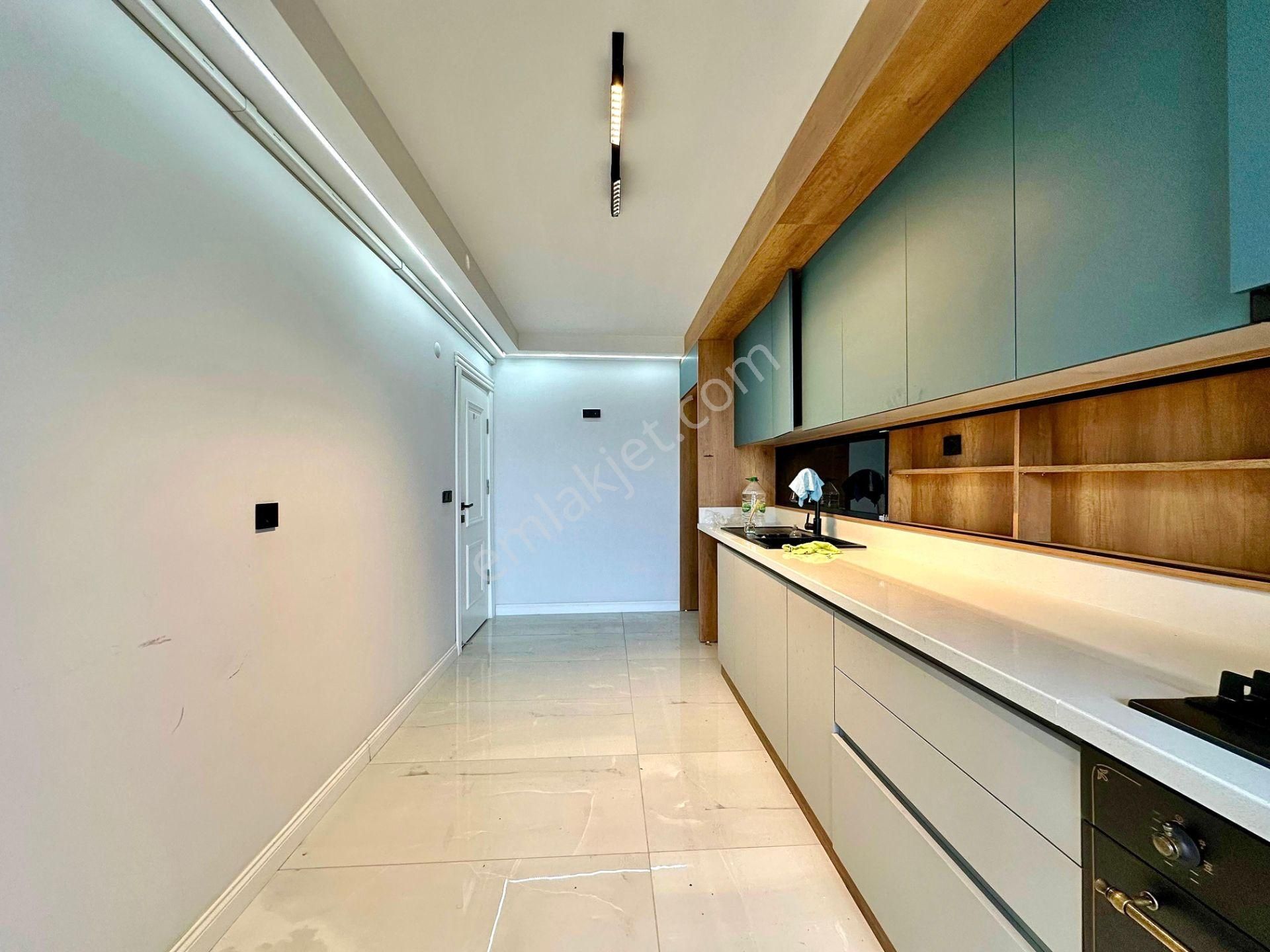 Home And Car'dan Kadıköy'de Manzaralı 2+1 Lüks Satılık Daire - Görsel 6