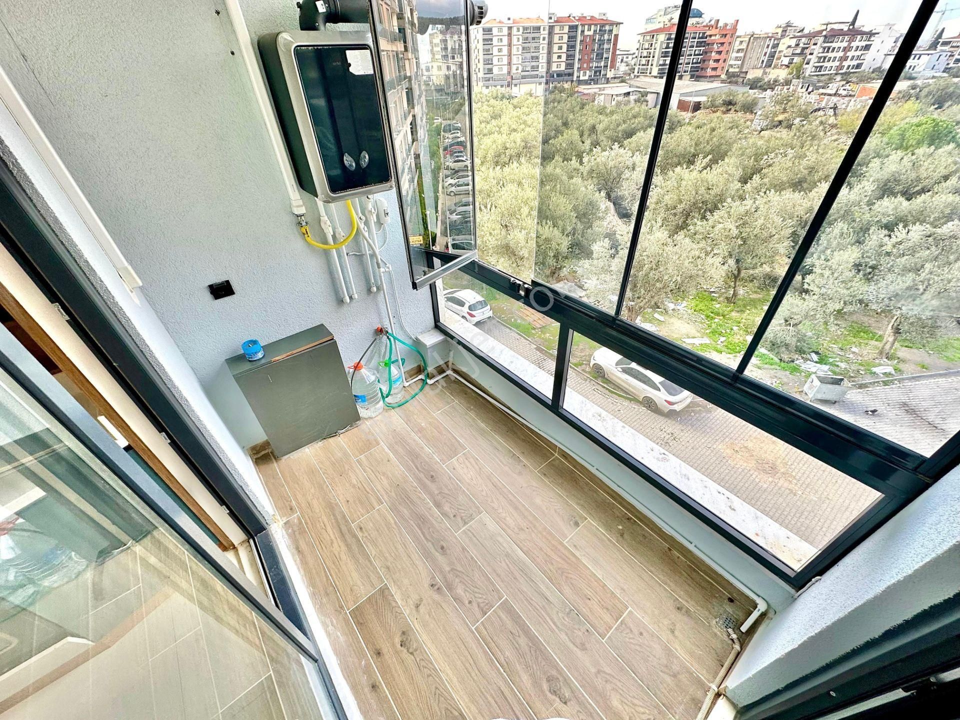 Home And Car'dan Kadıköy'de Manzaralı 2+1 Lüks Satılık Daire - Görsel 8
