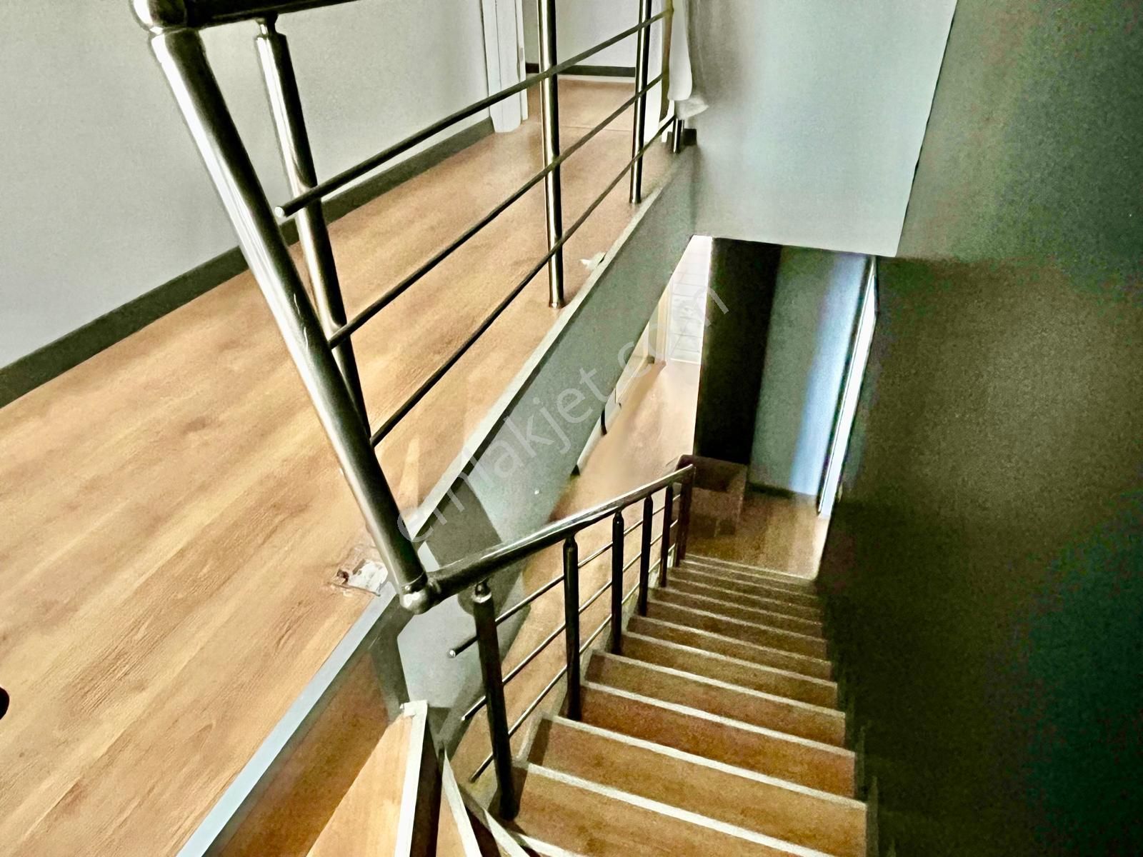 Remax Leon Bursa Fethiye De 4+1 Kiralık Ofis - Görsel 11