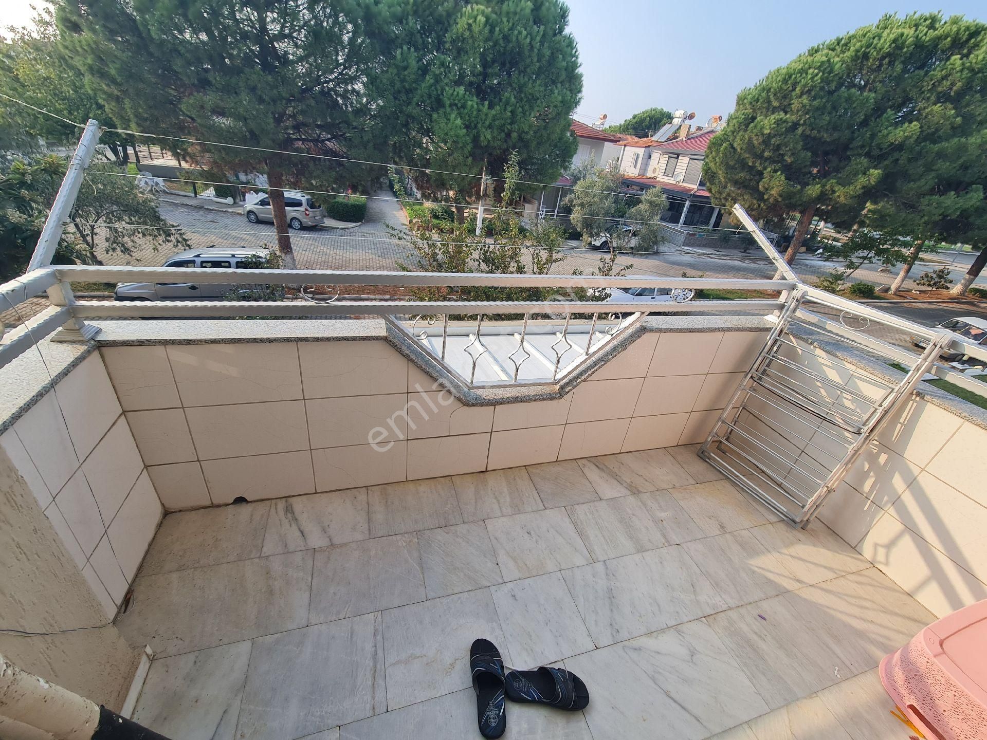 Denize Sıfır Site İçerisinde Bahçeli Önü Açık 2+1 Yazlık - Görsel 28