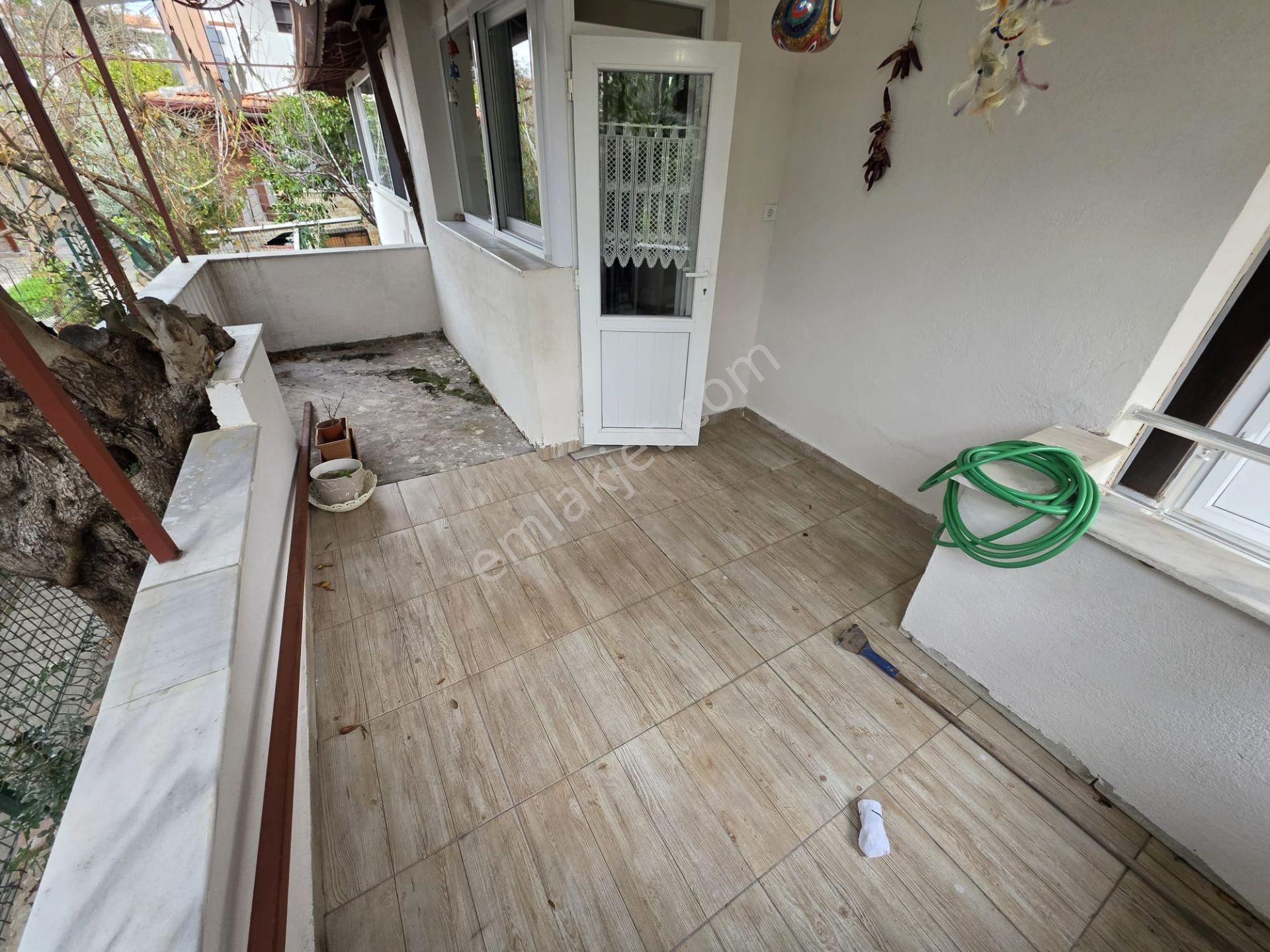 Irmaksudan Güre Sahil Tarafında 3 Katlı 4+1 Bahçeli Hesaplı Villa - Görsel 6