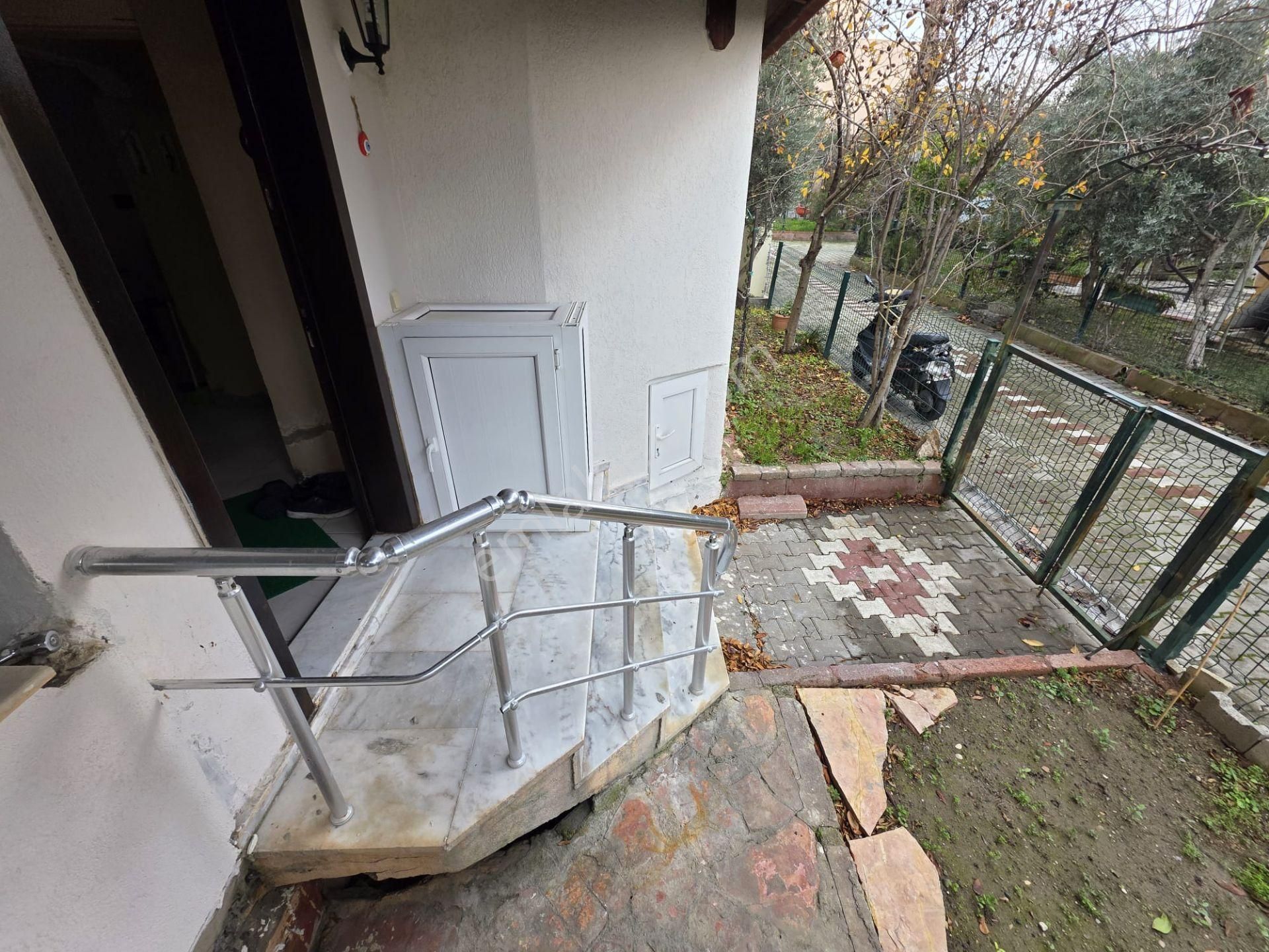 Irmaksudan Güre Sahil Tarafında 3 Katlı 4+1 Bahçeli Hesaplı Villa - Görsel 28