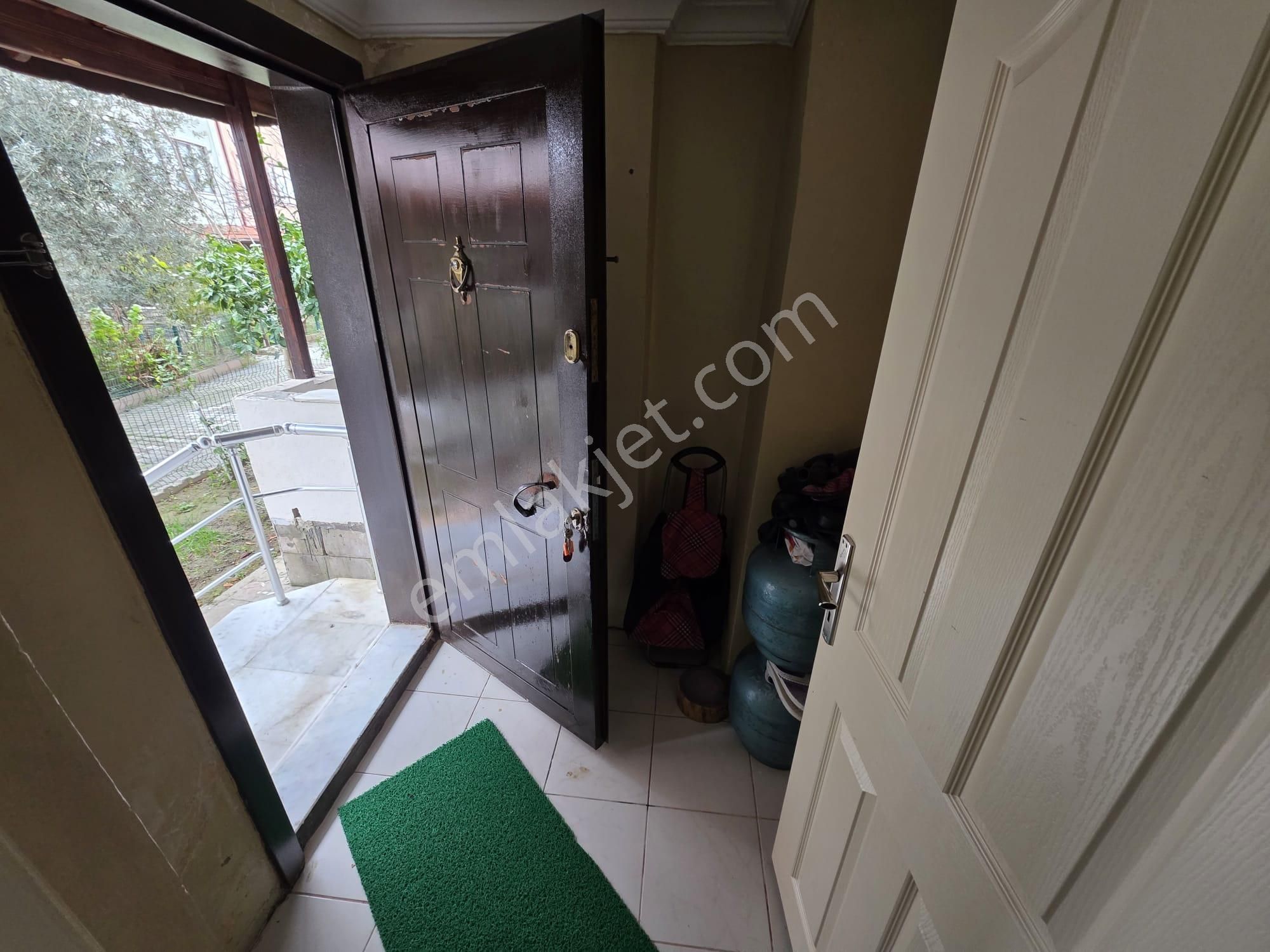 Irmaksudan Güre Sahil Tarafında 3 Katlı 4+1 Bahçeli Hesaplı Villa - Görsel 10