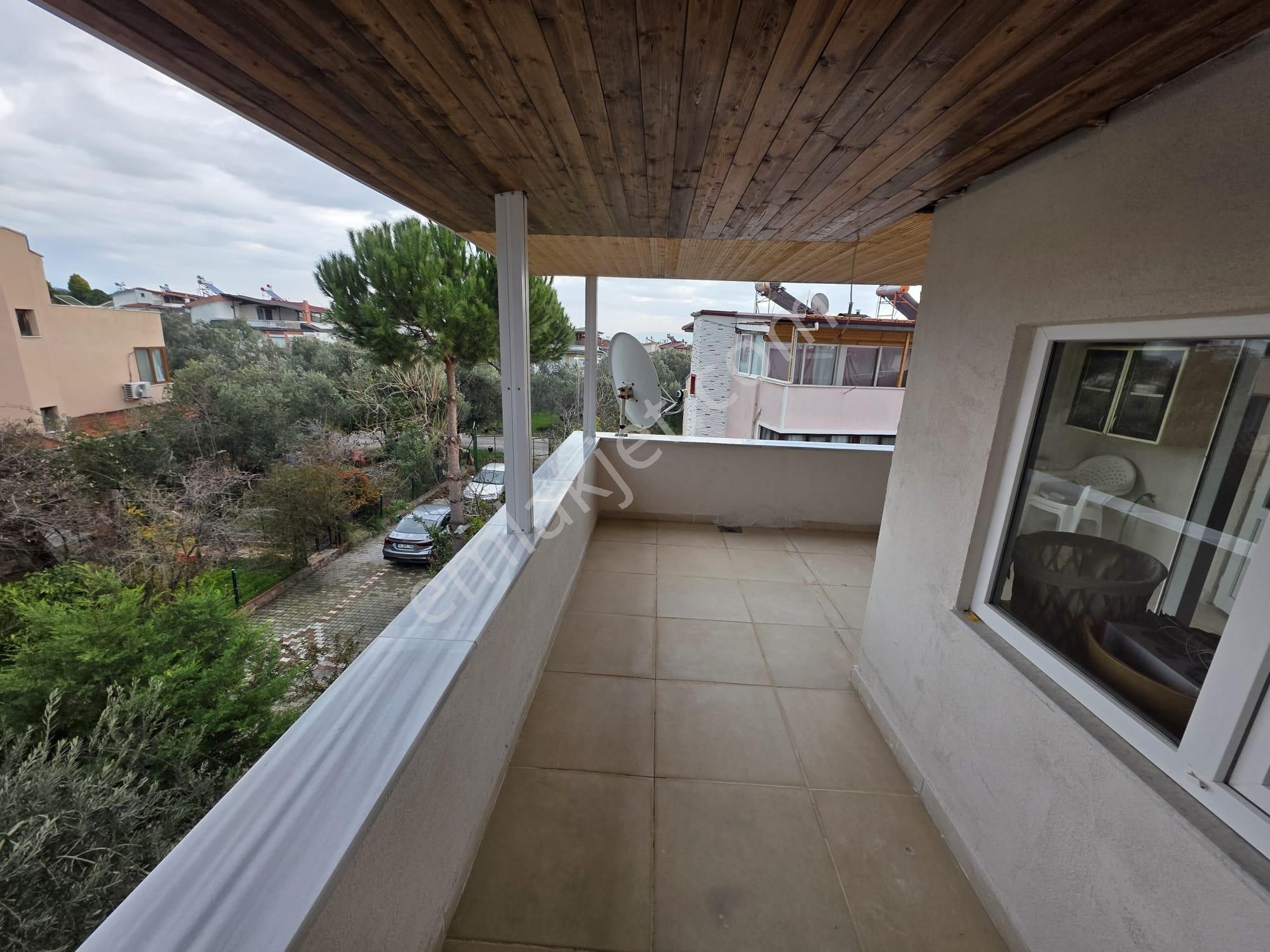 Irmaksudan Güre Sahil Tarafında 3 Katlı 4+1 Bahçeli Hesaplı Villa - Görsel 32