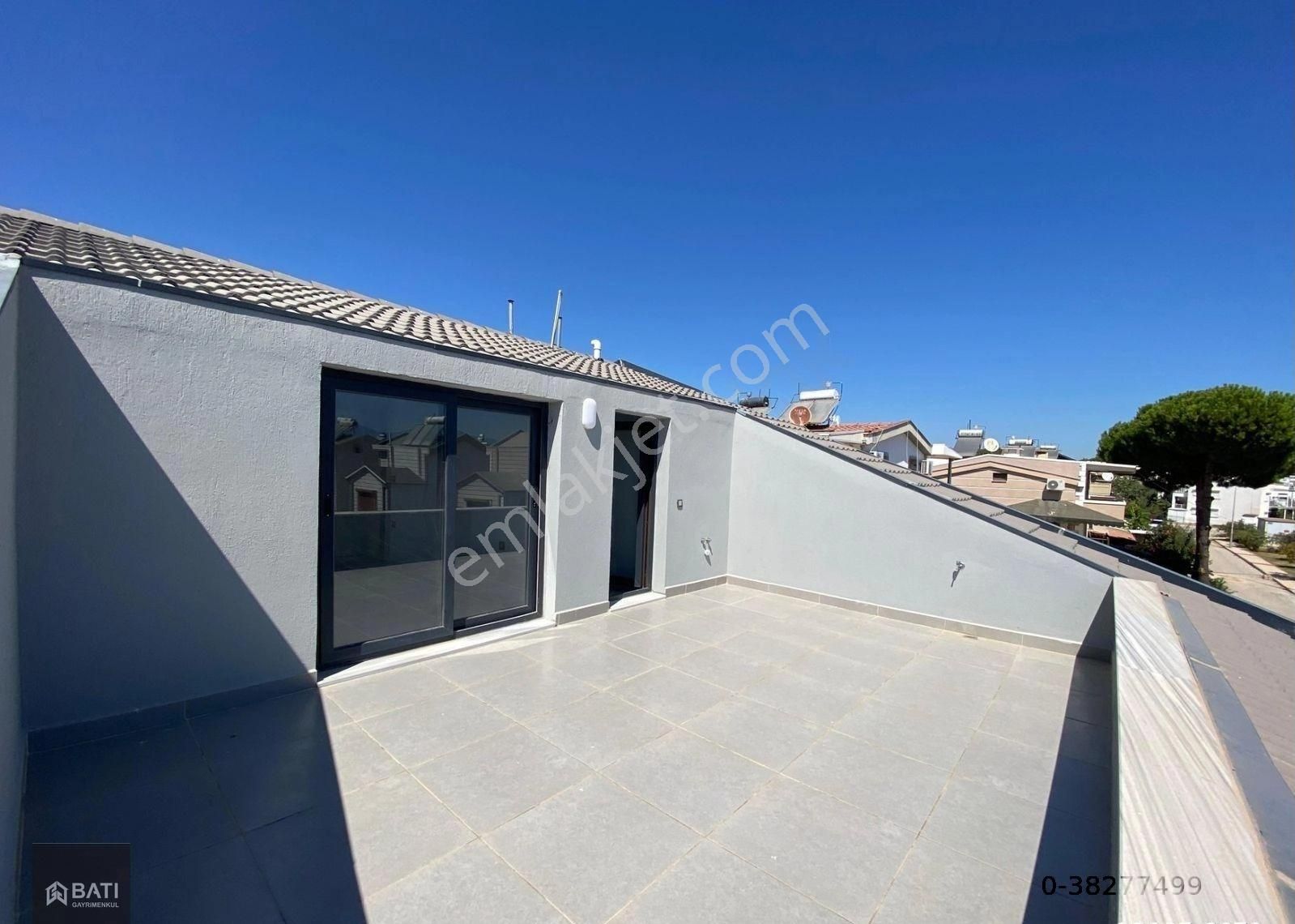 Yeşilkent'te 4+1 Ayrı Muftak Tam Müstakil Villa - Görsel 19