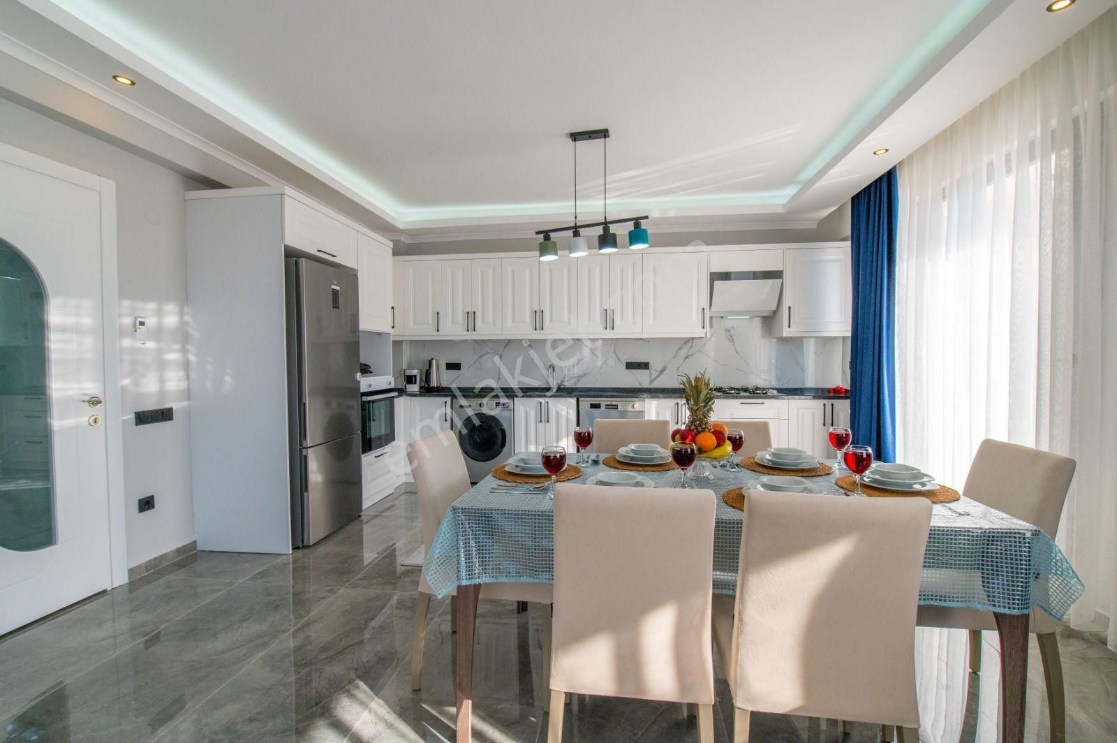 Goldhouse Dan Kiralık Üzümlü De Full Eşyalı 5+2 Müstakil Villa - Görsel 11
