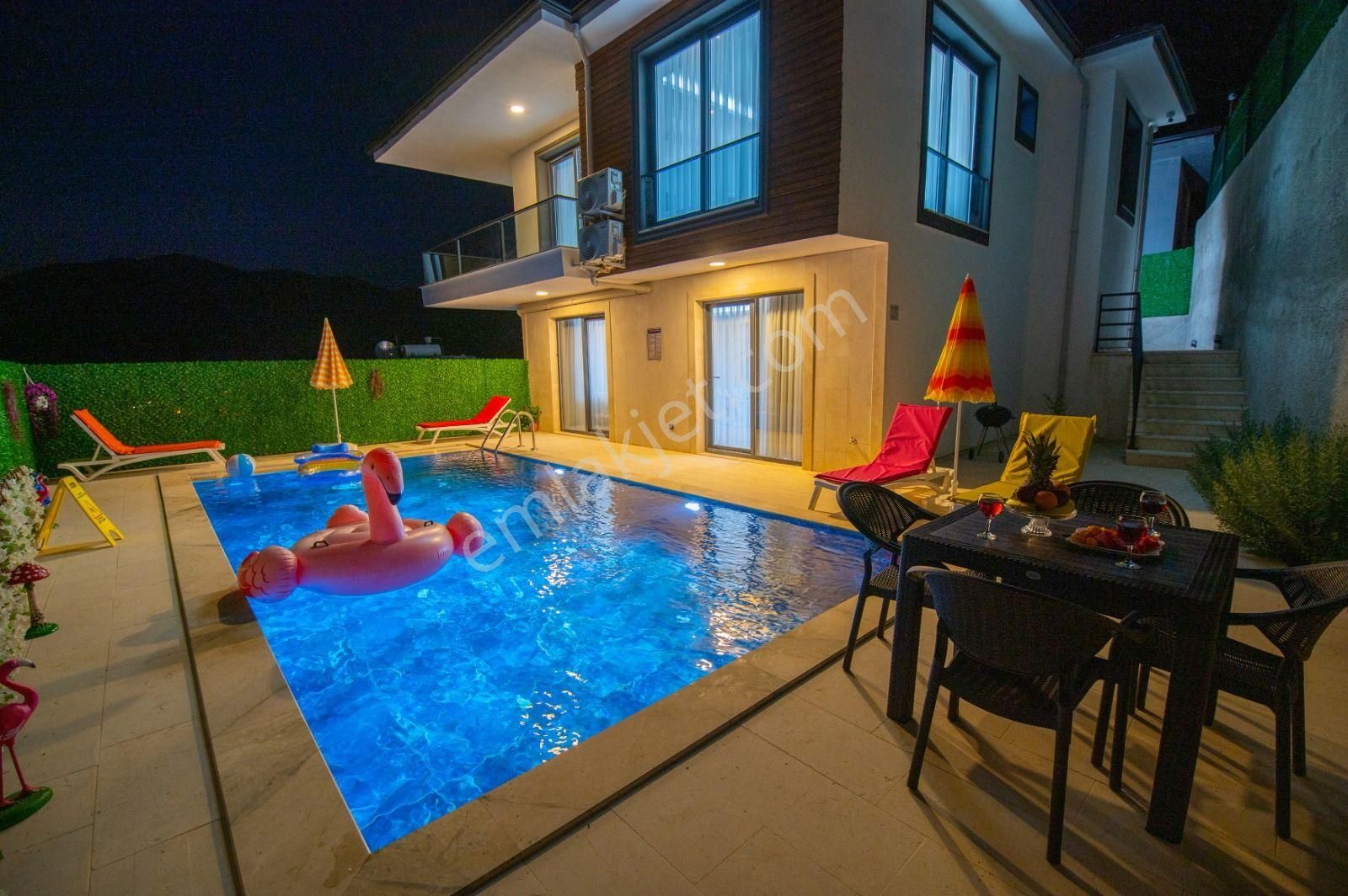 Goldhouse Dan Kiralık Üzümlü De Full Eşyalı 5+2 Müstakil Villa