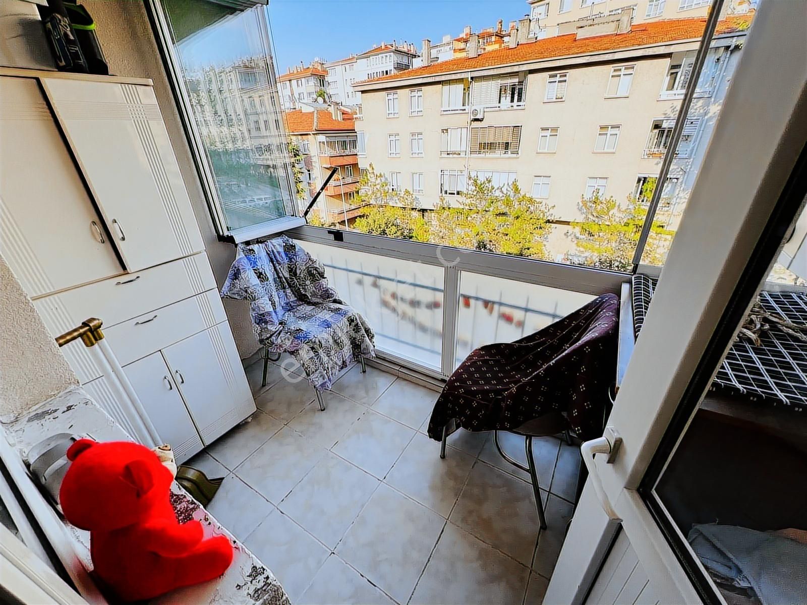 Kanaat'ten Hürriyet Cadde Üzeri 3+1 Ön Cephe Üst Kat - Görsel 8