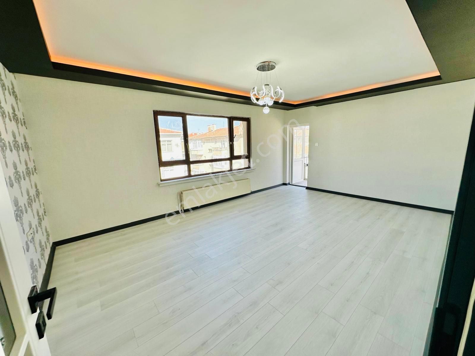 Akşemsettin Mah'de 4+1 Full Yapılı Satılık Teras