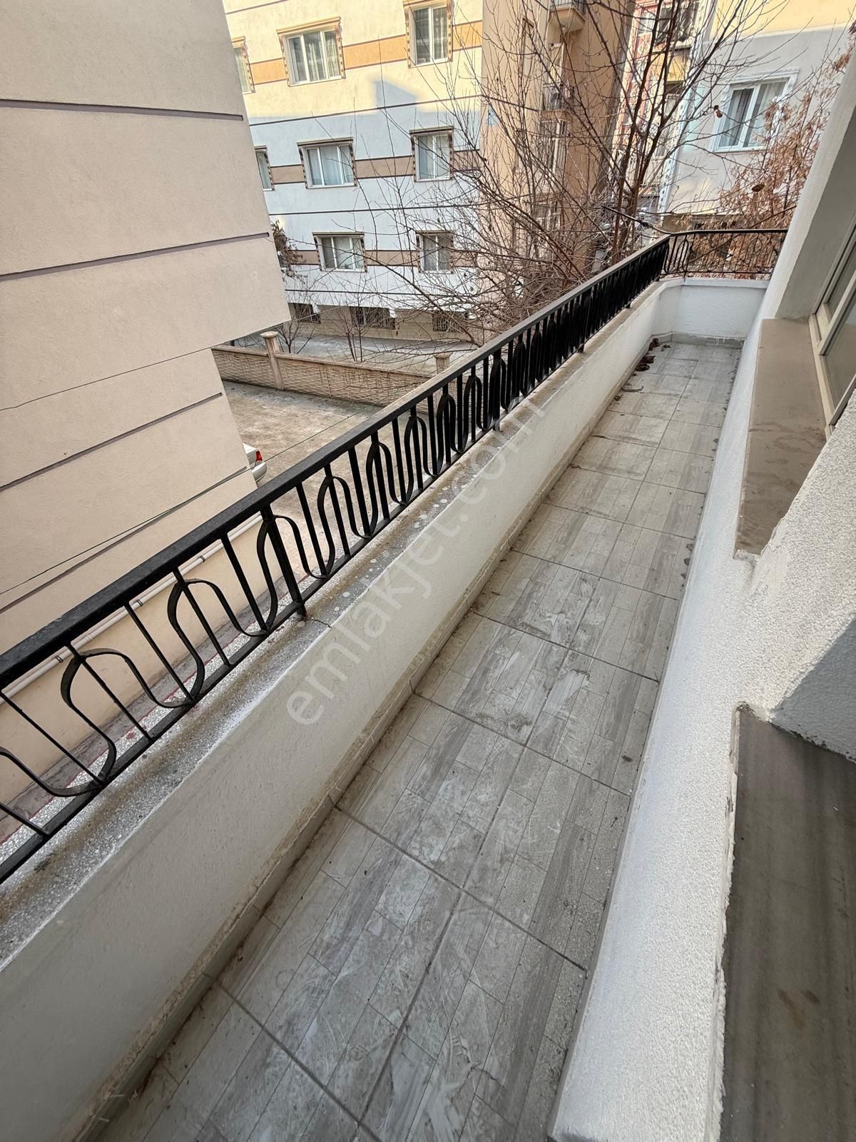 Plevne Mah'de Ara Katta Salon Bağımsız Masrafsız Satılık Daire - Görsel 4