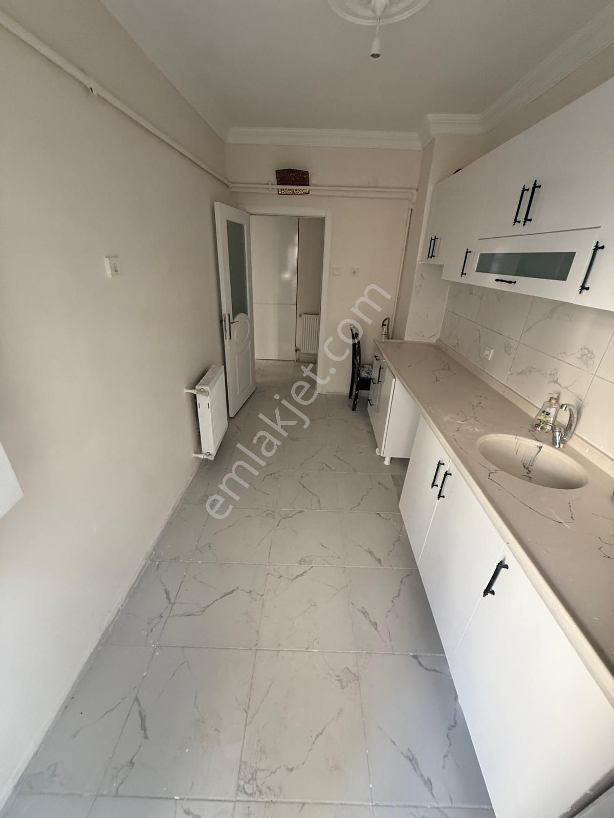 Plevne Mah'de Ara Katta Salon Bağımsız Masrafsız Satılık Daire - Görsel 2