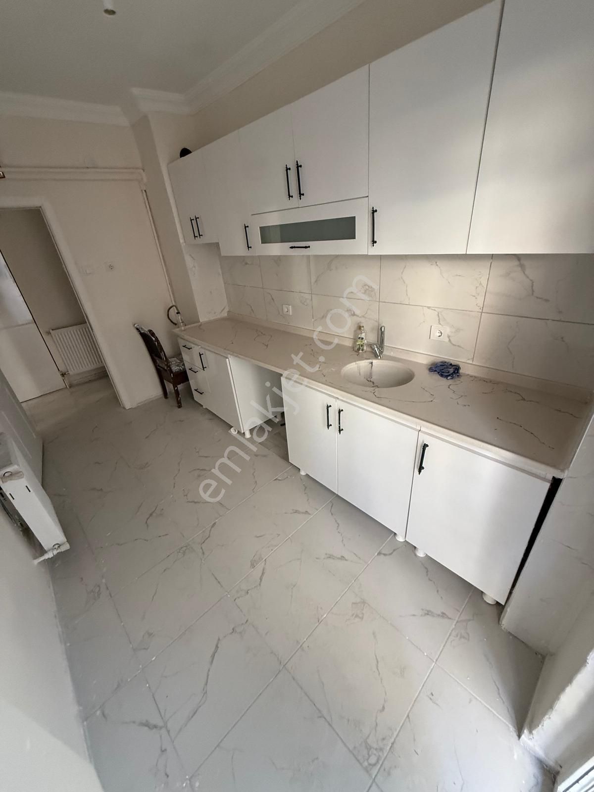 Plevne Mah'de Ara Katta Salon Bağımsız Masrafsız Satılık Daire - Görsel 3