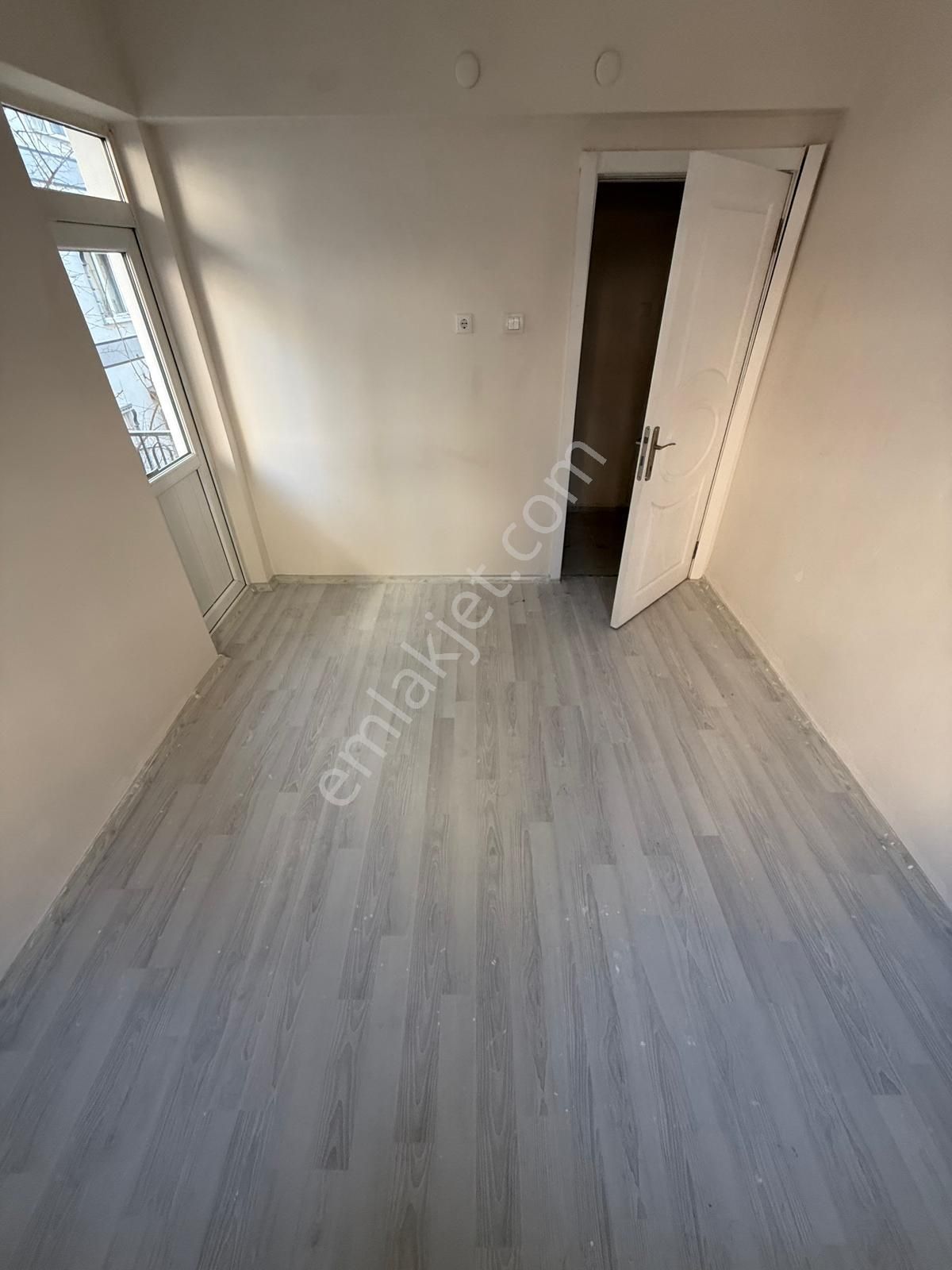 Plevne Mah'de Ara Katta Salon Bağımsız Masrafsız Satılık Daire - Görsel 14