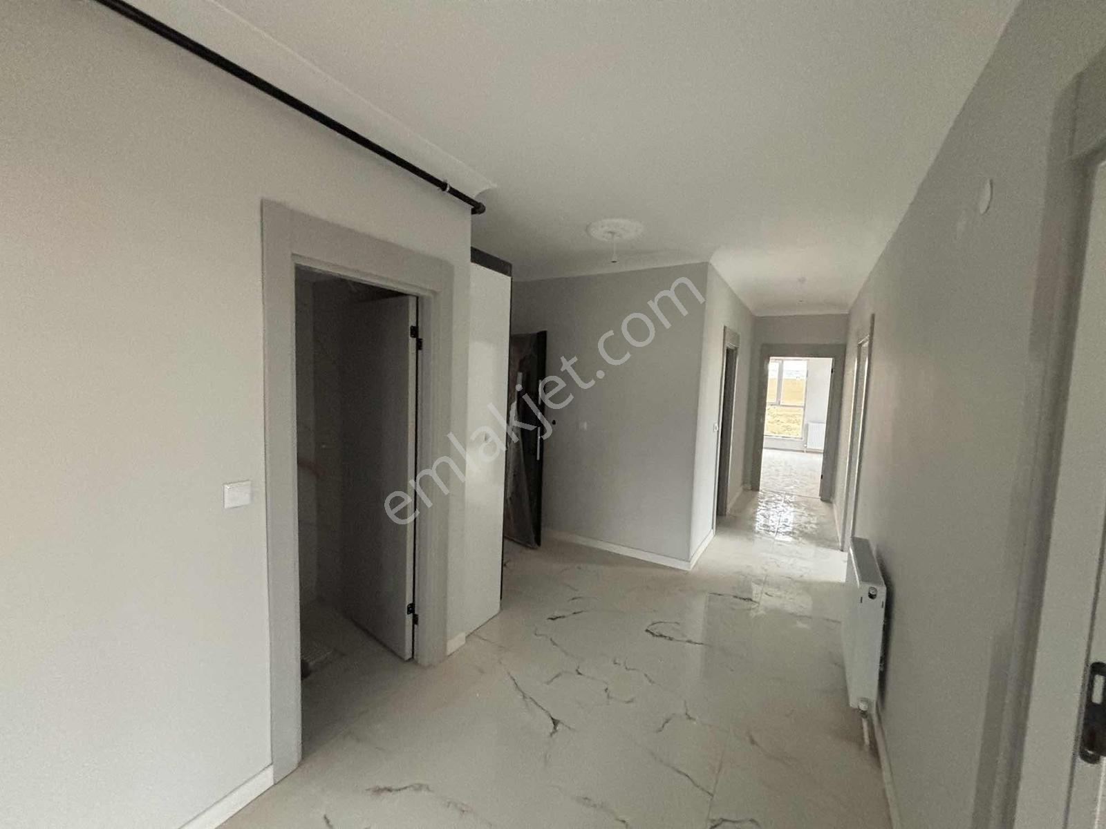 Tuna Gayrimenkul'den Satılık Şentepe Sol 3+1 Ara Kat Sıfır Daire - Görsel 6