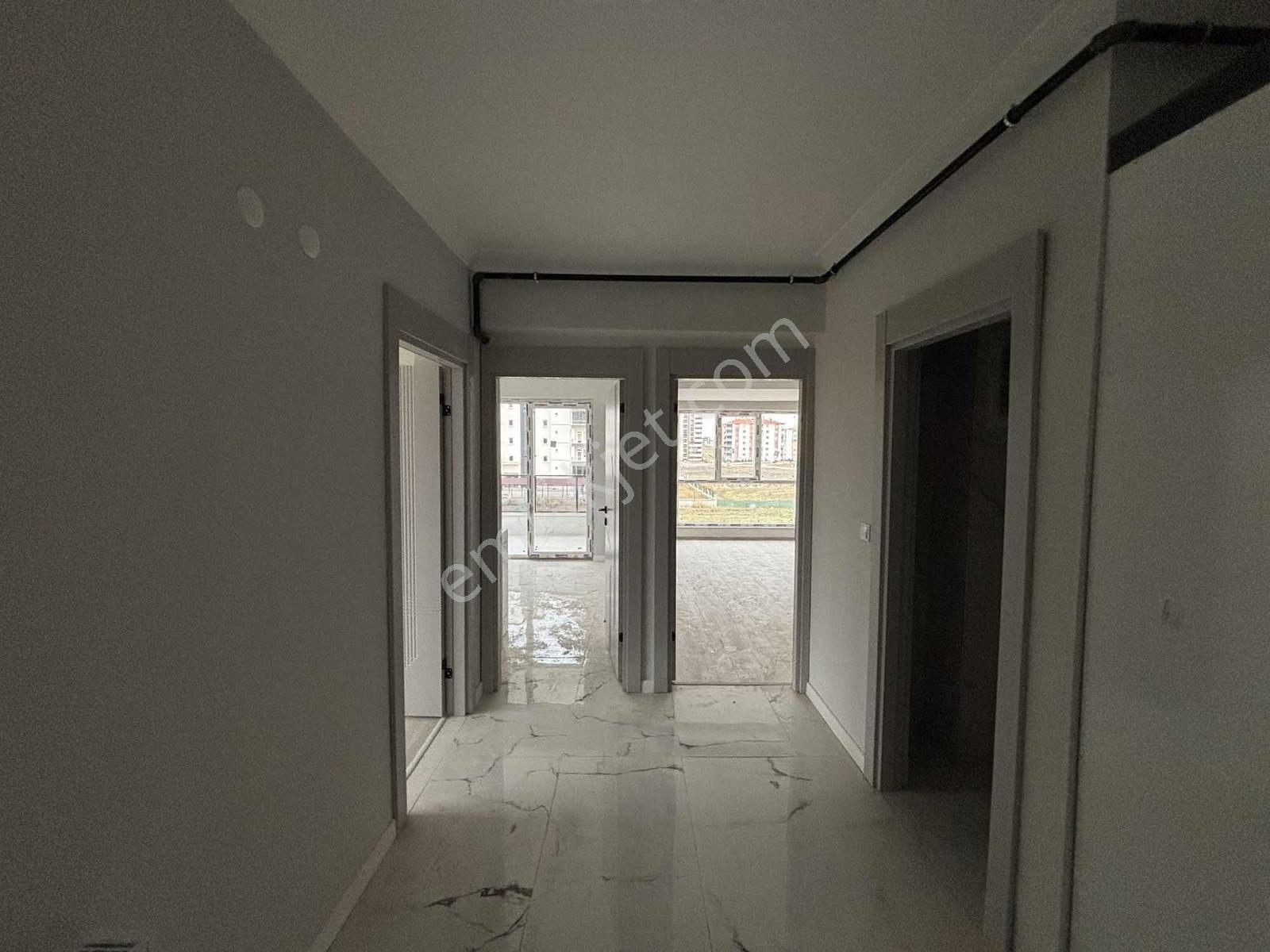 Tuna Gayrimenkul'den Satılık Şentepe Sol 3+1 Ara Kat Sıfır Daire - Görsel 7