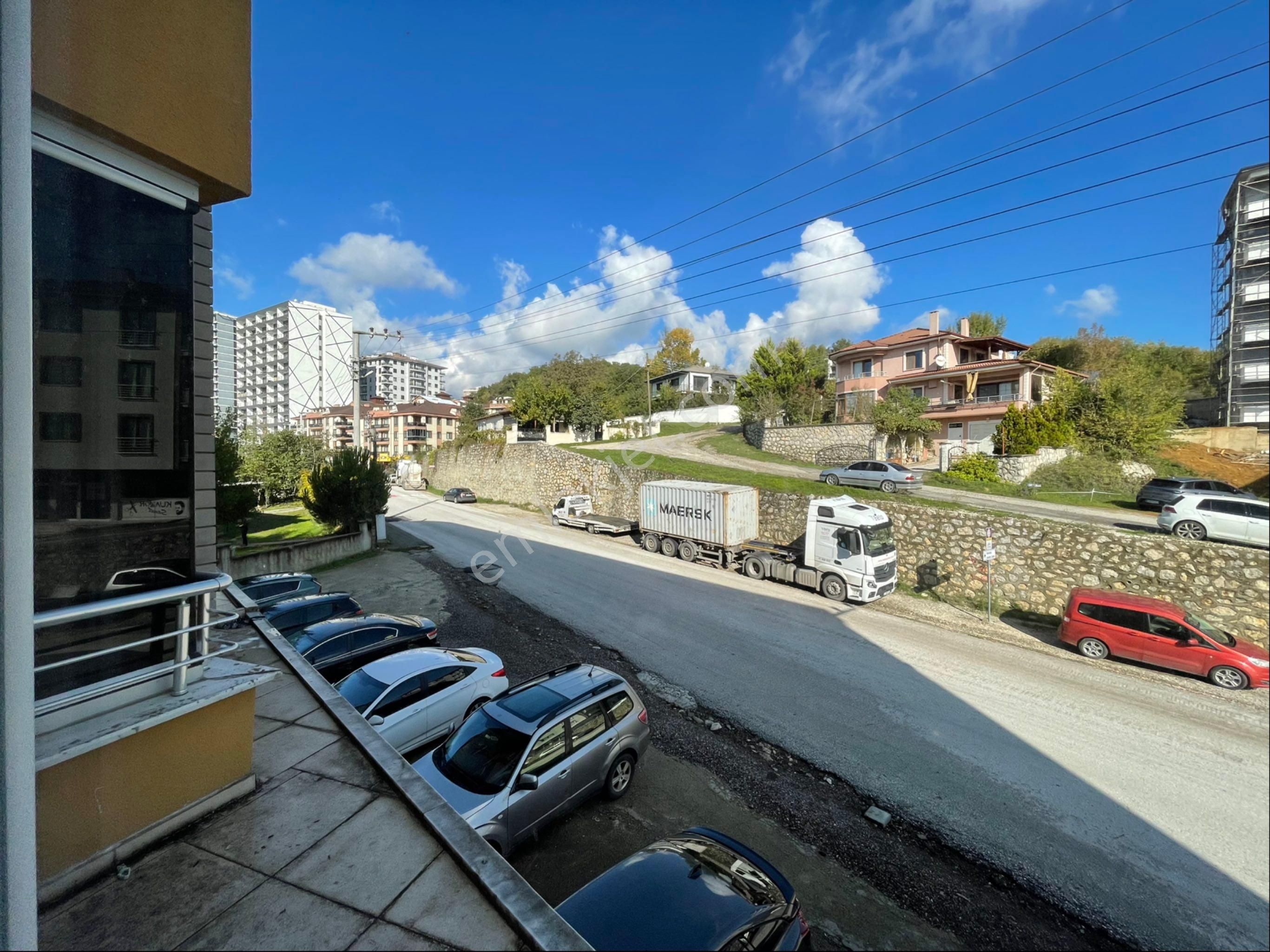 Düzce Garyrümenkulden Satılık Büyük 1+1 Büyük Kapalı Balkonlu Daire - Görsel 8