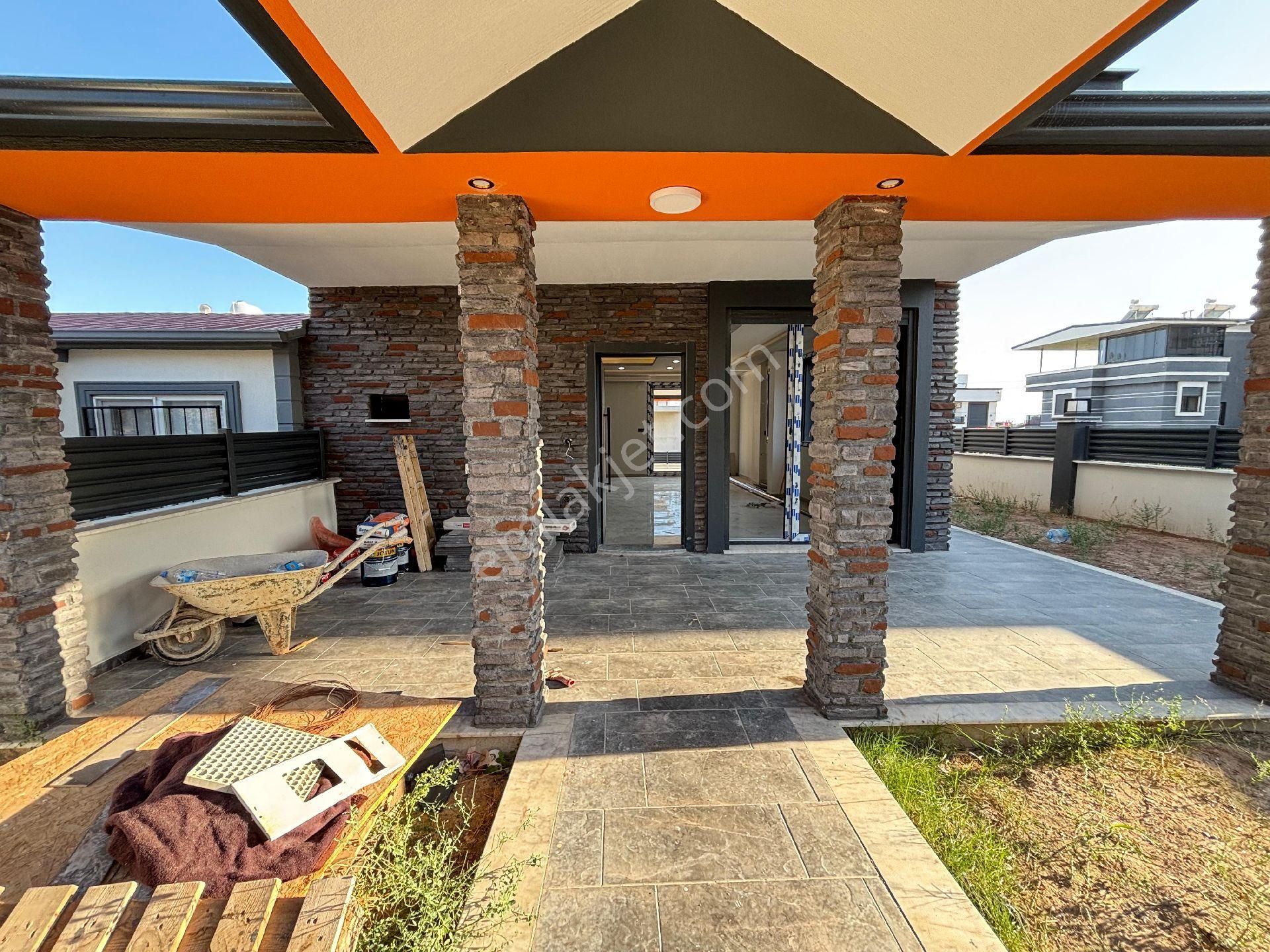 İzmir Seferihisar Doğanbey'de 200 M² Brüt Sıfır Bahçeli 3+1 Satılık Villa - Görsel 8