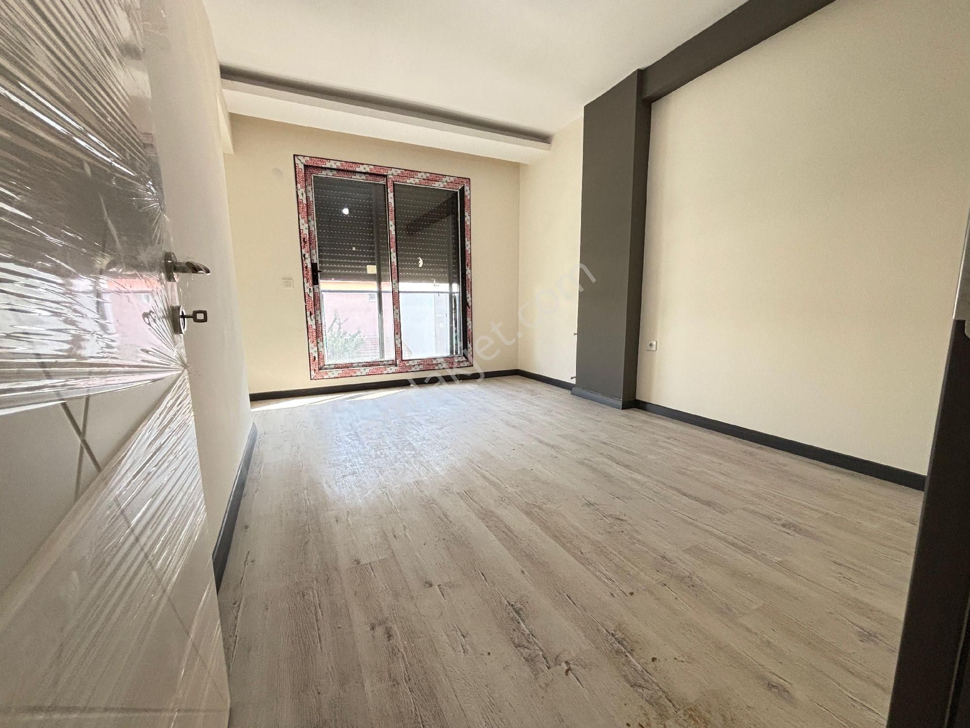 Seferihisar Doğanbey'in Merkezinde Geniş Yapılı 3+1 Satılık Villa - Görsel 18