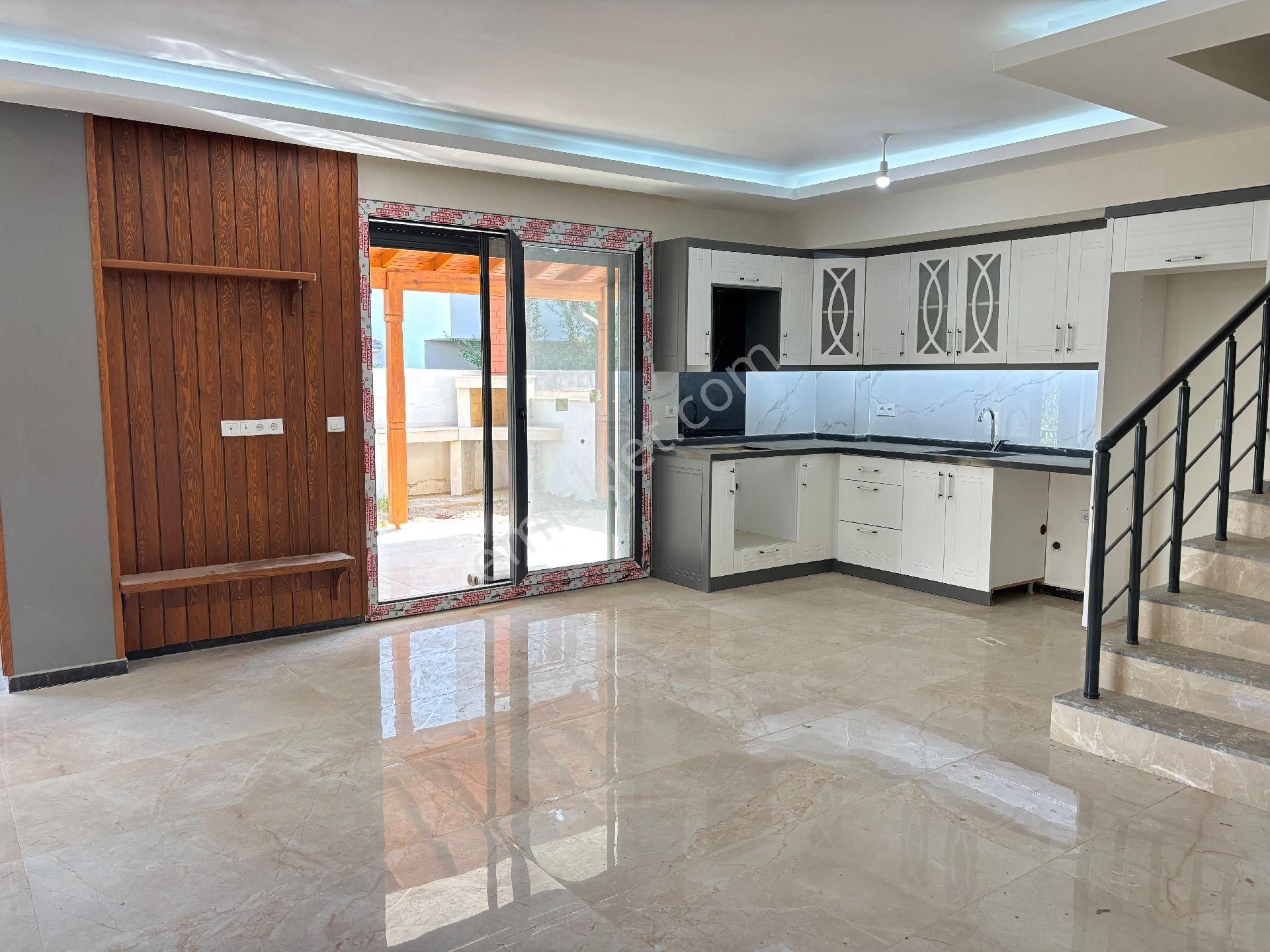 Seferihisar Doğanbey'in Merkezinde Geniş Yapılı 3+1 Satılık Villa - Görsel 10