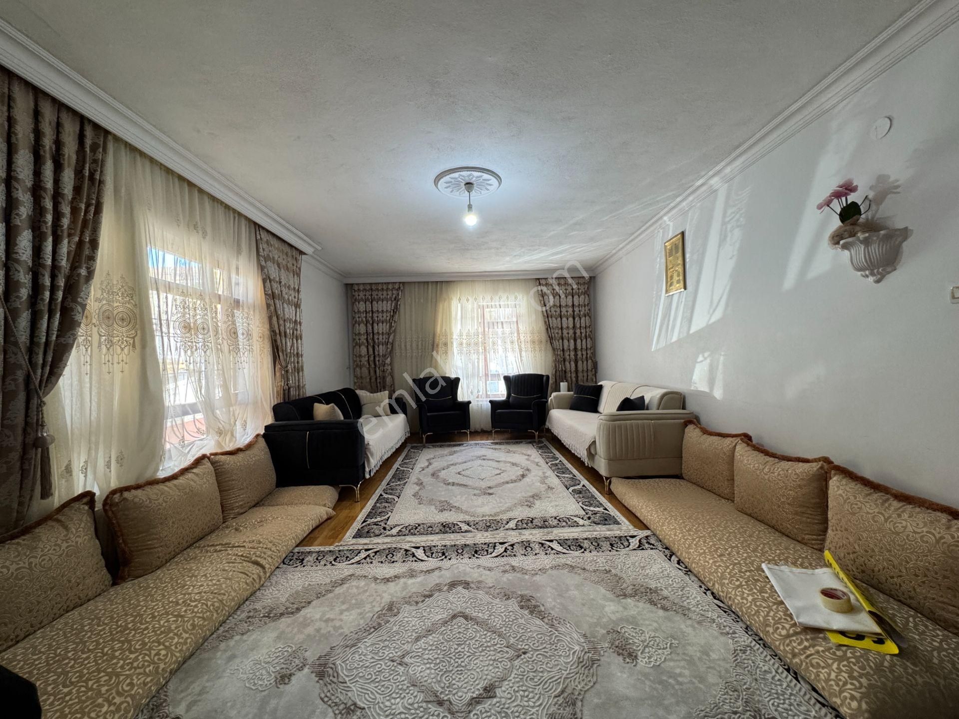 Pursaklar Mehmet Zengin Emlak'tan Abdurrahim Karakoç Ve Hakan Akbıyık Okul Yakını, Y.giriş 3+1 - Görsel 3