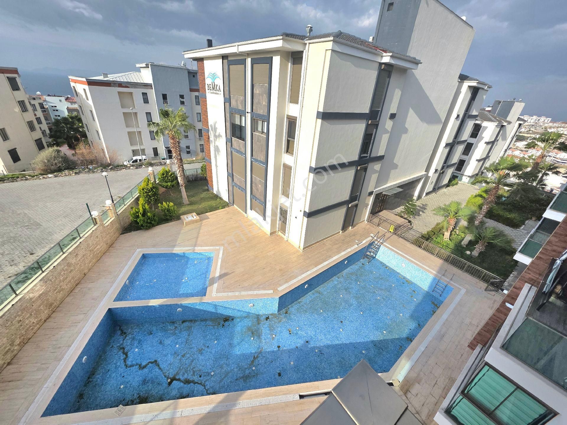 Kuşadası Değirmendere Mah. Satılık 3+1 Kapalı Mutfaklı Daire - Görsel 13