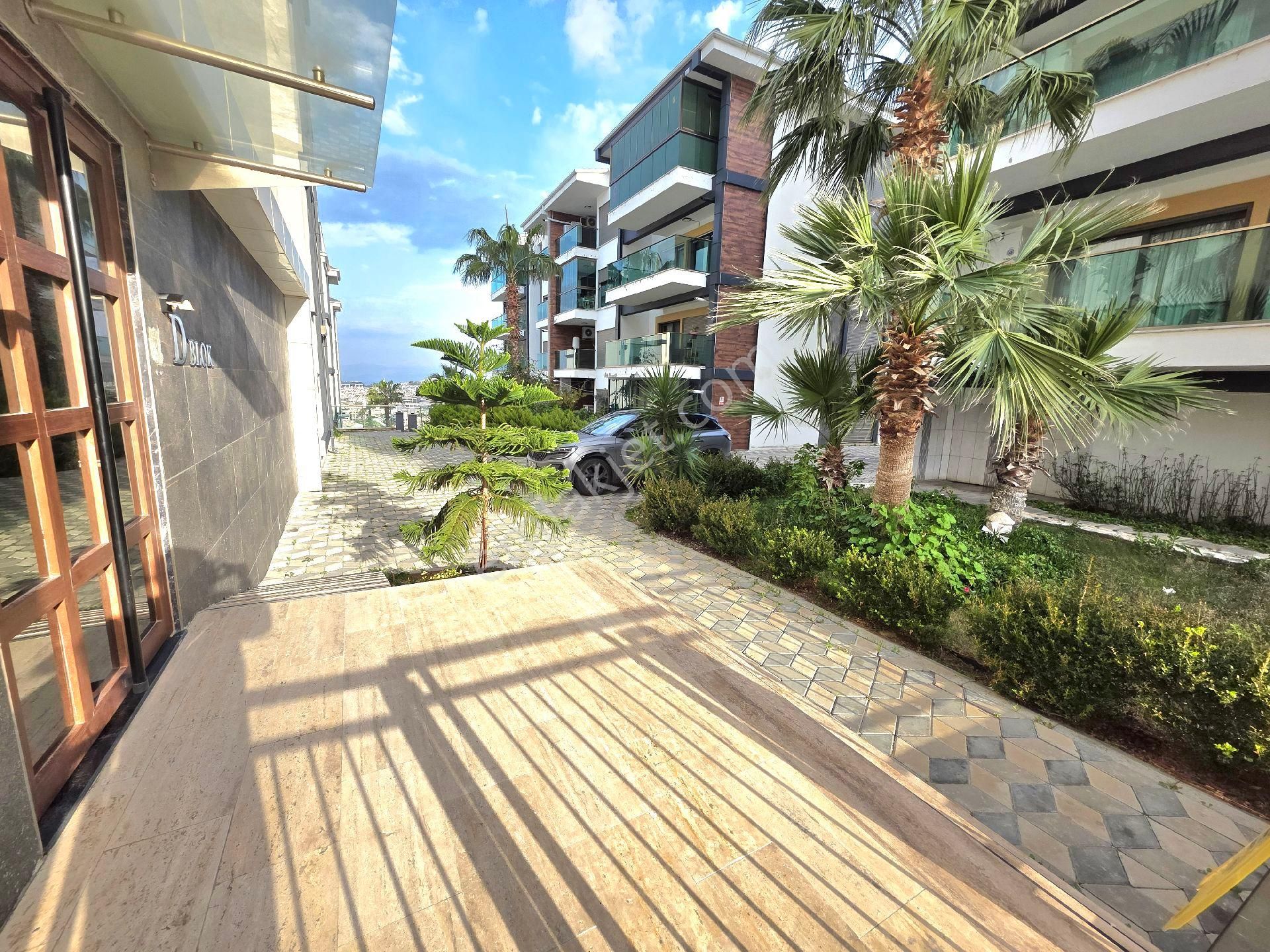 Kuşadası Değirmendere Mah. Satılık 3+1 Kapalı Mutfaklı Daire - Görsel 2