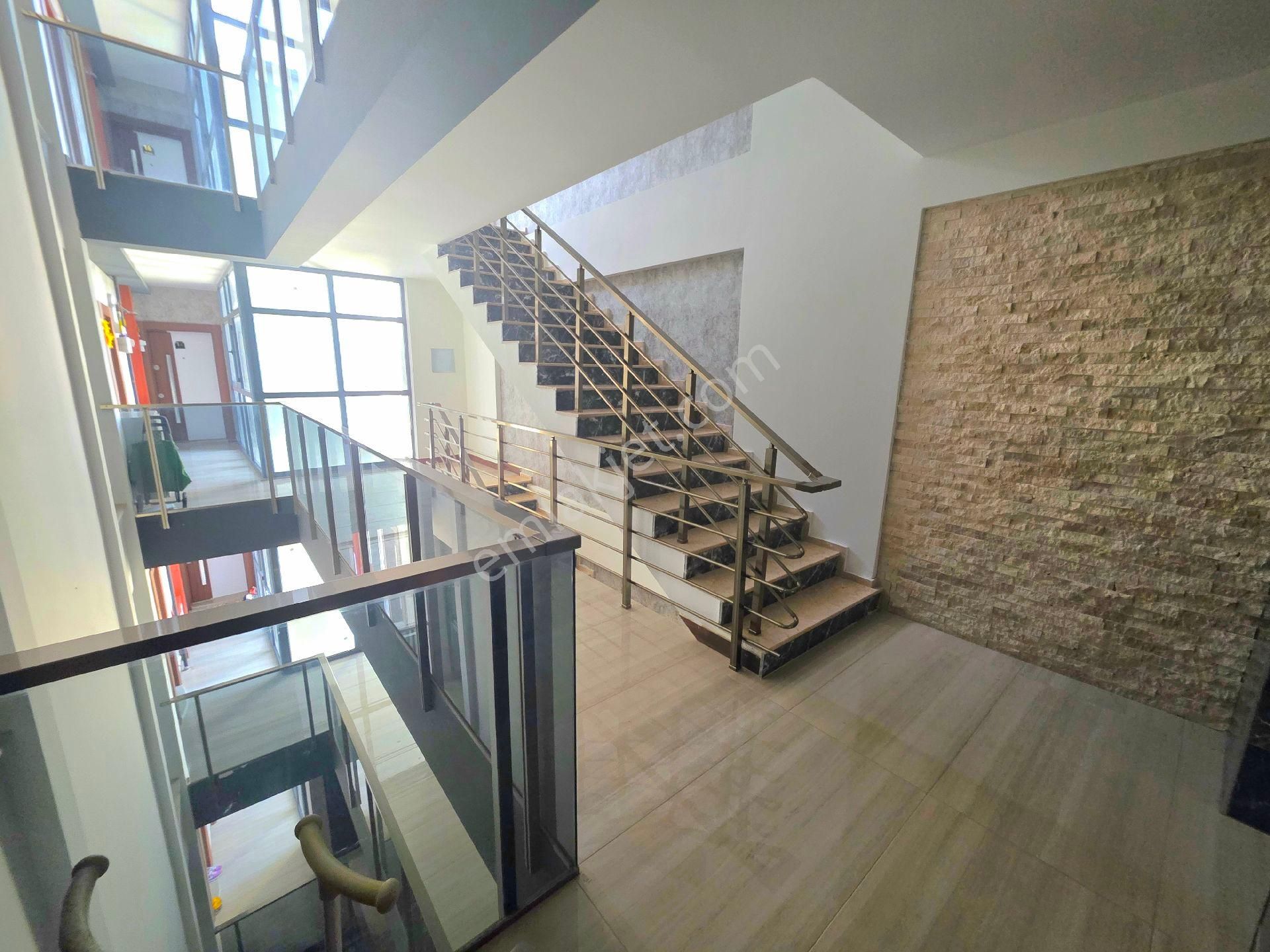 Kuşadası Değirmendere Mah. Satılık 3+1 Kapalı Mutfaklı Daire - Görsel 24