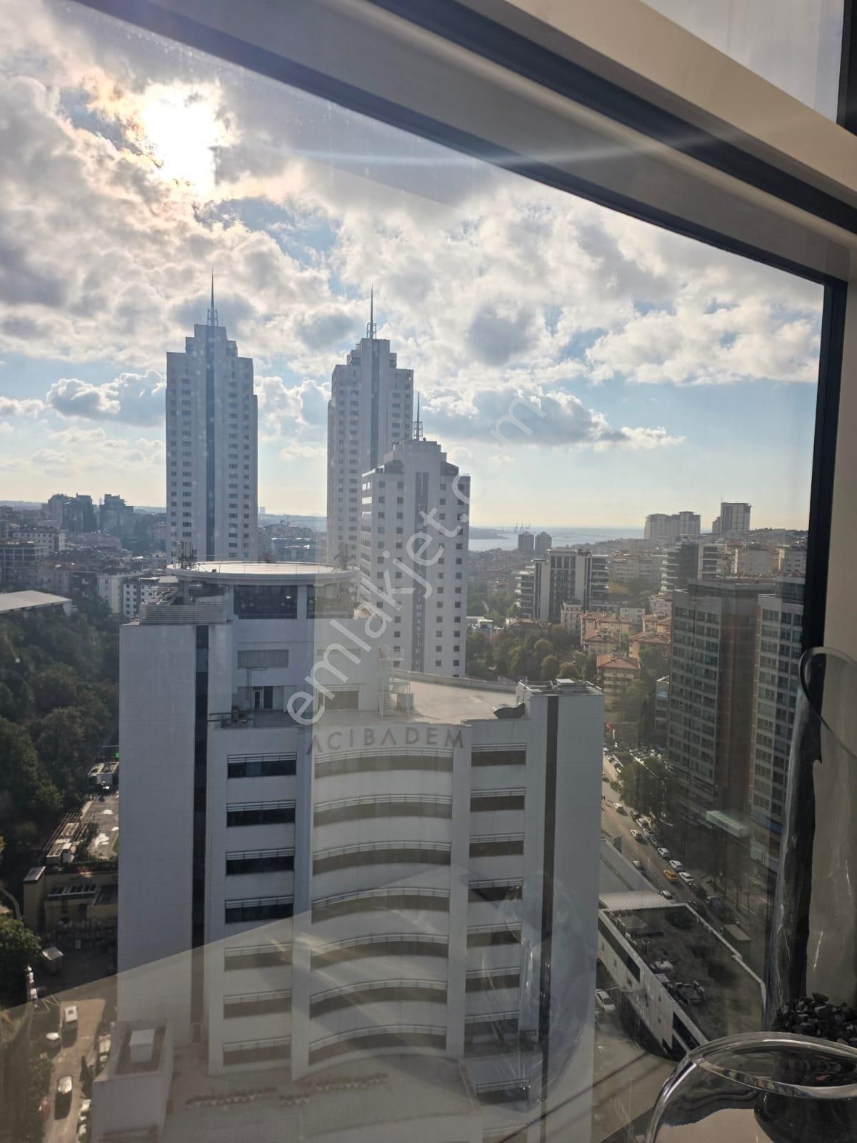 Polat Tower Resıdence Boğaz Manzaralı Eşyalı Kiralık 1+1