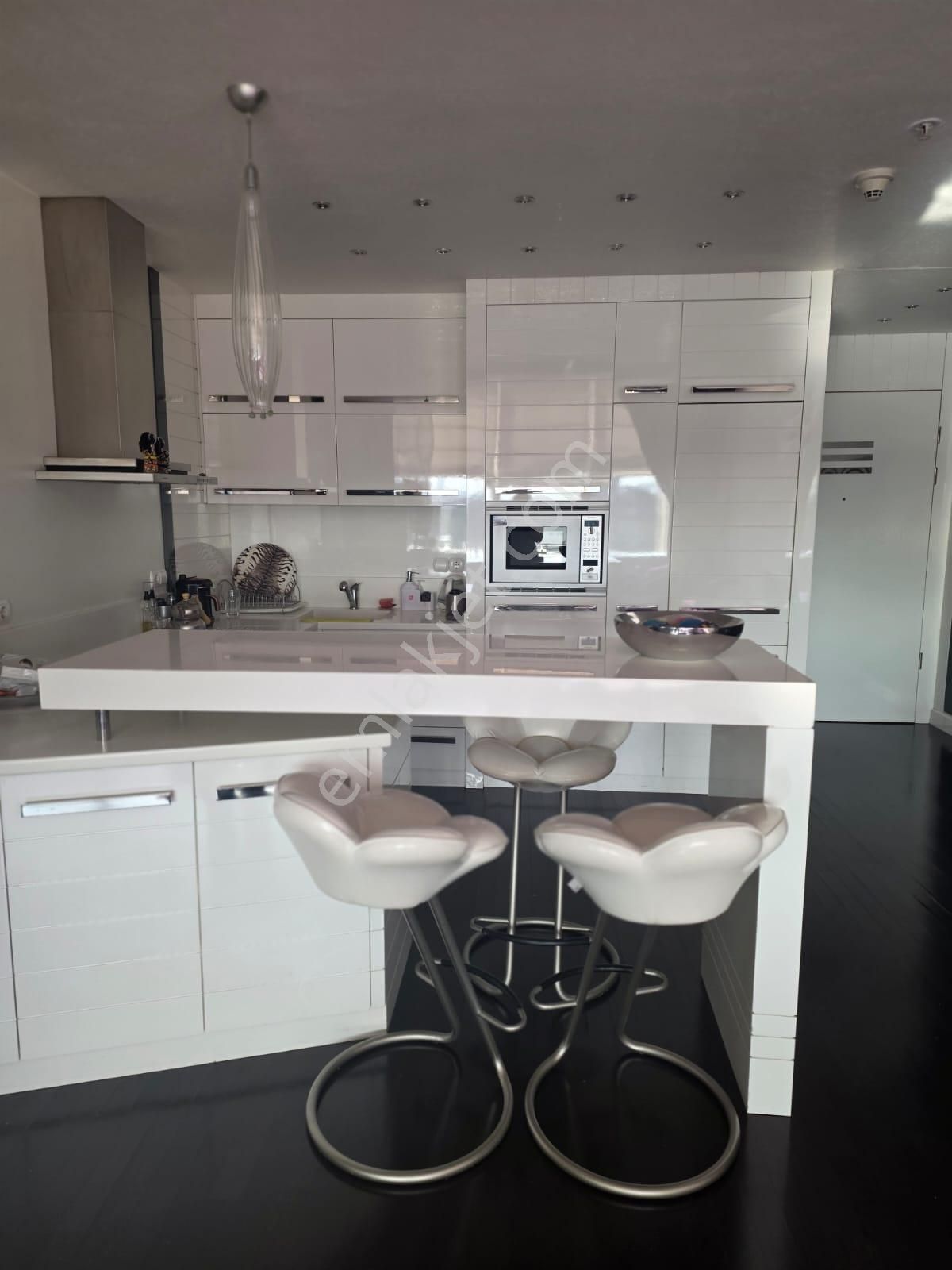 Polat Tower Resıdence Boğaz Manzaralı Eşyalı Kiralık 1+1 - Görsel 26