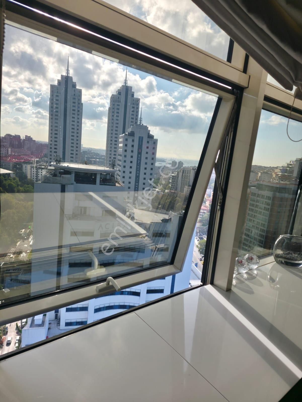 Polat Tower Resıdence Boğaz Manzaralı Eşyalı Kiralık 1+1 - Görsel 11