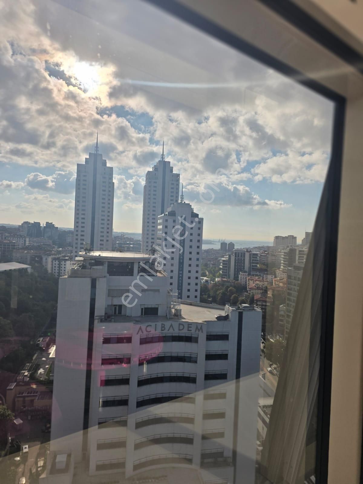 Polat Tower Resıdence Boğaz Manzaralı Eşyalı Kiralık 1+1 - Görsel 23