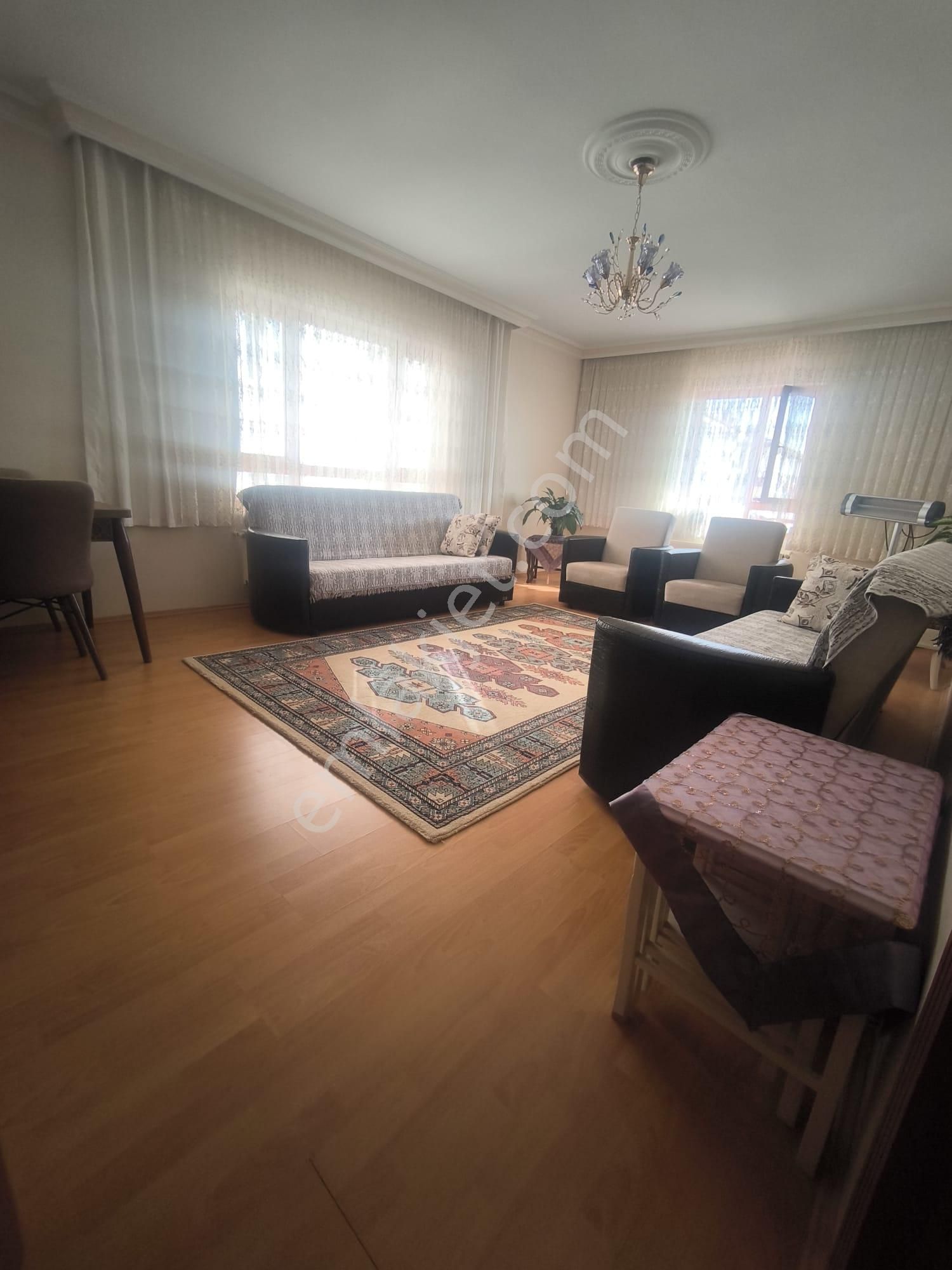 Pursaklar Mehmet Zengin Emlak'tan Merkezde, Bağımsız Salon, Masrafsız, 3.kat 3+1 Daire - Görsel 2