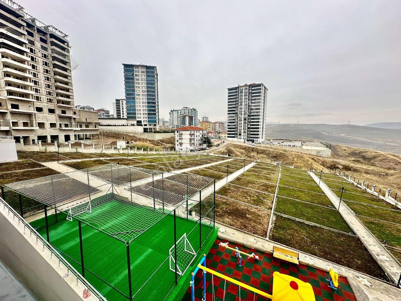 Pursaklar Mehmet Zengin Emlak'tan Kapalı Otoparklı Çift Banyolu 6.kat 4+1 Ultra Lüks Sitede Daire - Görsel 34