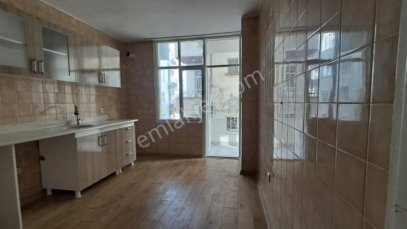Tüzün'den Aydınlıkevler'de 3+1 Satılık Daire - Görsel 12
