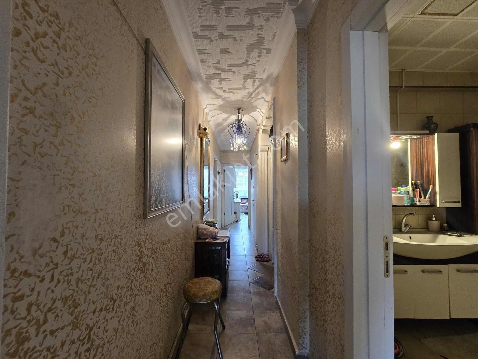 Zuhuratbaba Da 2000 Yapımı 4.kat 130m2 Asansörlü K.otoparklı - Görsel 23