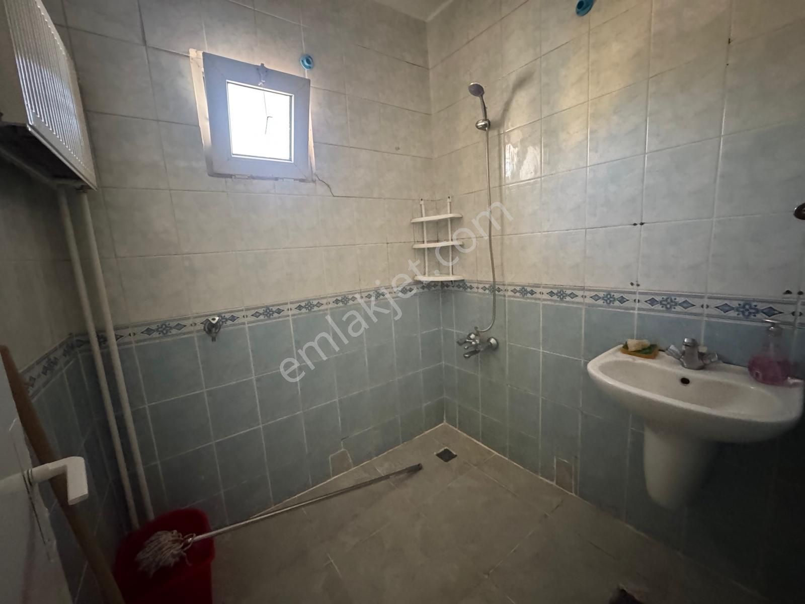 Kuyubaşı Metrosuna 3.dk Mesafede 3+1 Ön Cephe Eşyalı Merkezde - Görsel 9