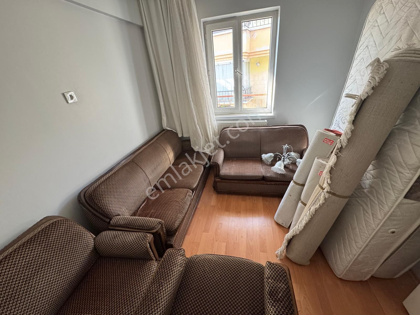 Kuyubaşı Metrosuna 3.dk Mesafede 3+1 Ön Cephe Eşyalı Merkezde - Görsel 12