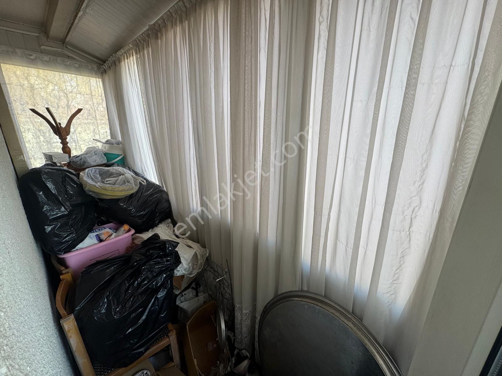 Kuyubaşı Metrosuna 3.dk Mesafede 3+1 Ön Cephe Eşyalı Merkezde - Görsel 16