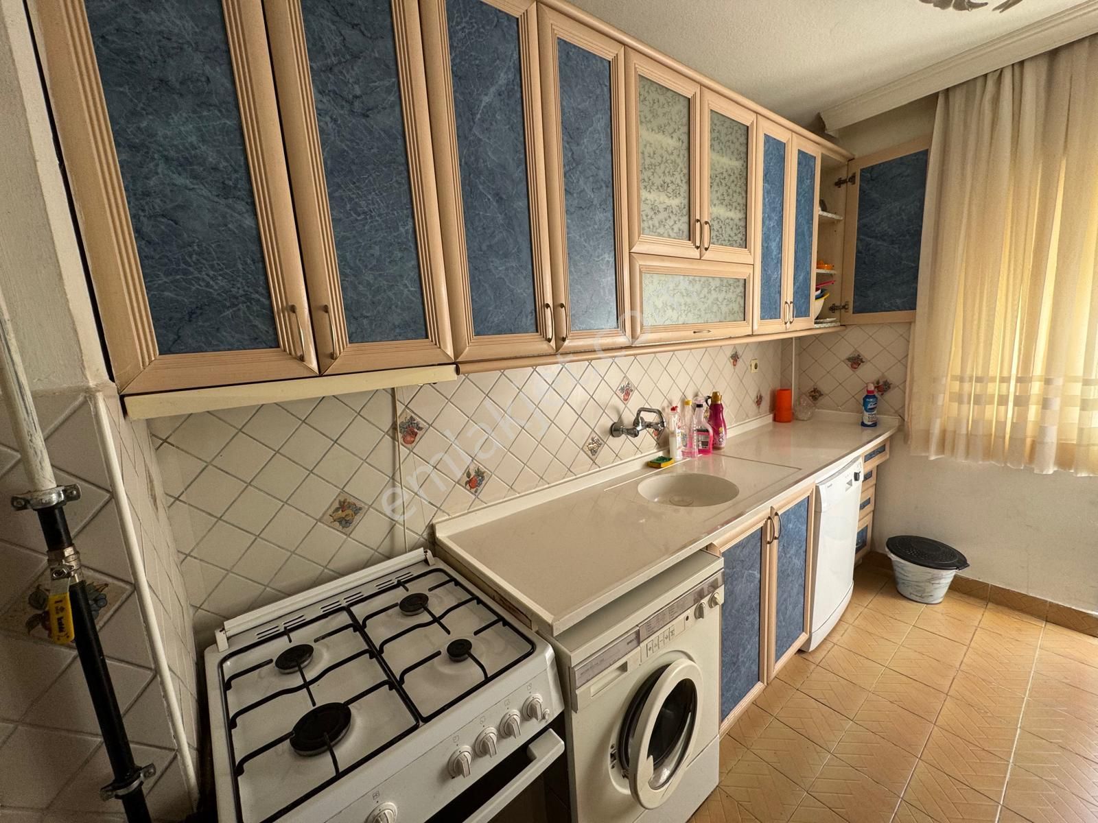 Kuyubaşı Metrosuna 3.dk Mesafede 3+1 Ön Cephe Eşyalı Merkezde - Görsel 4