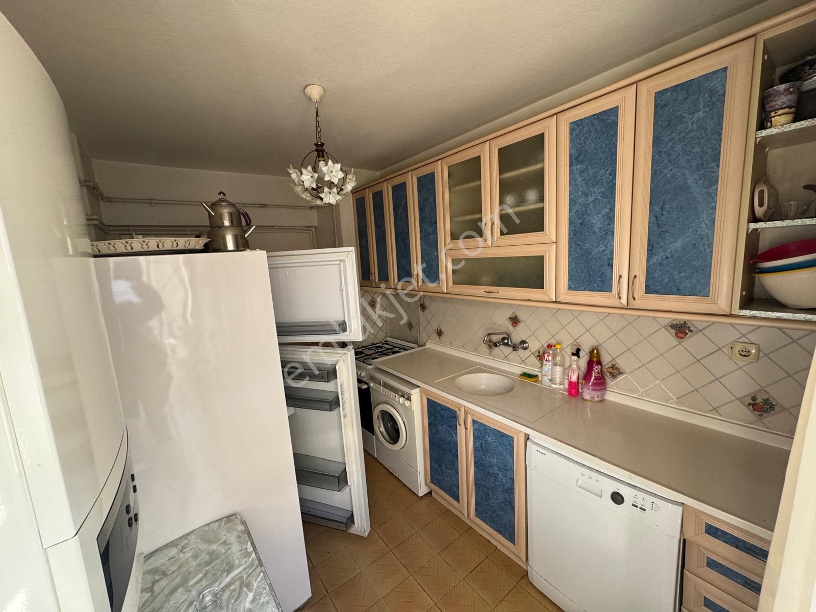 Kuyubaşı Metrosuna 3.dk Mesafede 3+1 Ön Cephe Eşyalı Merkezde - Görsel 3